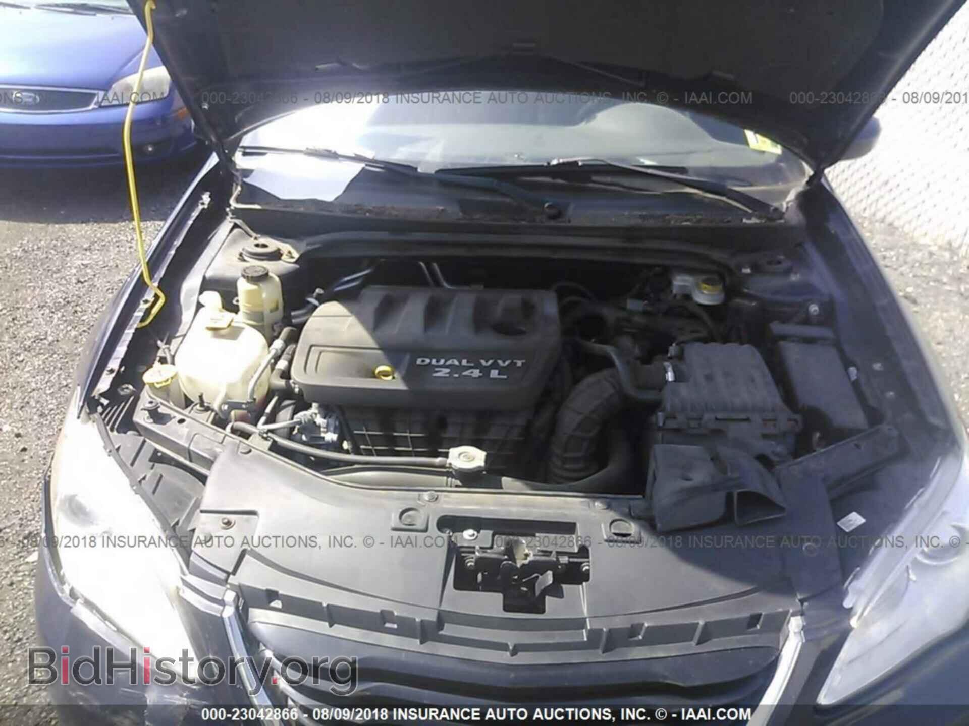 2013 Chrysler 200 - VIN: 1C3CCBBB4DN728559 - Фото 10