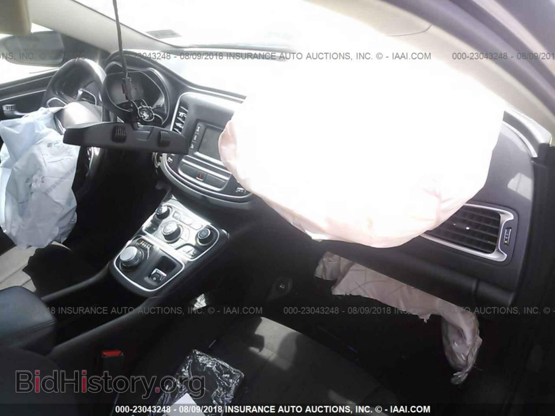 2015 Chrysler 200 - VIN: 1C3CCCAB2FN705355 - Photo 5