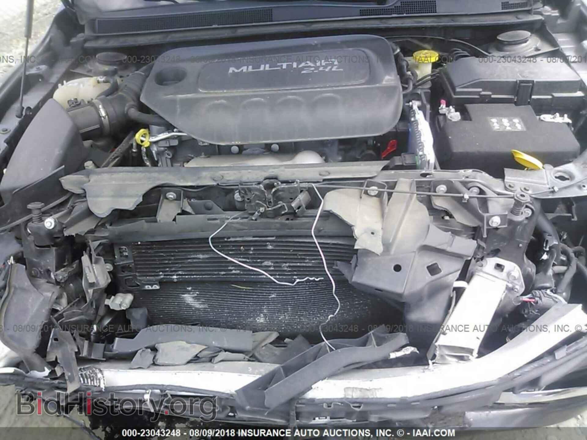 2015 Chrysler 200 - VIN: 1C3CCCAB2FN705355 - Photo 10