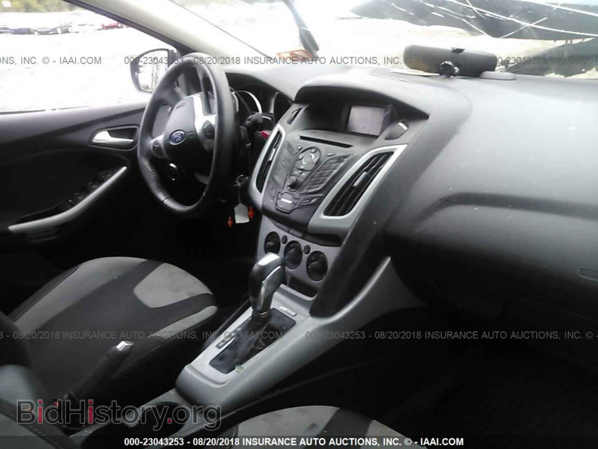 2012 Ford Focus - VIN: 1FAHP3F20CL149638 - Photo 5