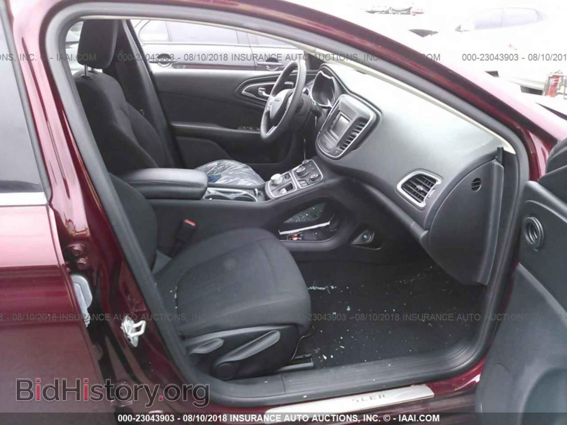 2015 Chrysler 200 - VIN: 1C3CCCABXFN550487 - Photo 5