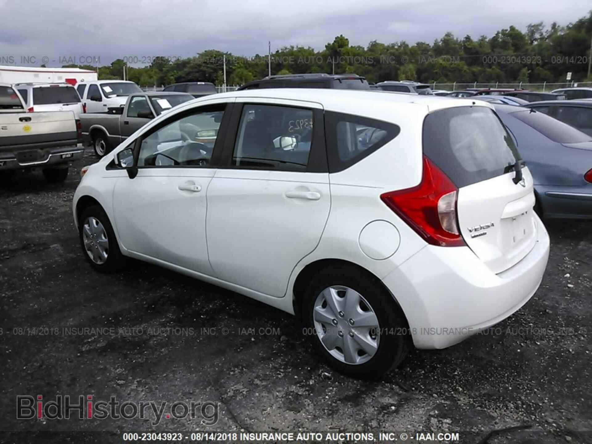 2015 Nissan Versa note - VIN: 3N1CE2CP6FL367941 - Фото 3