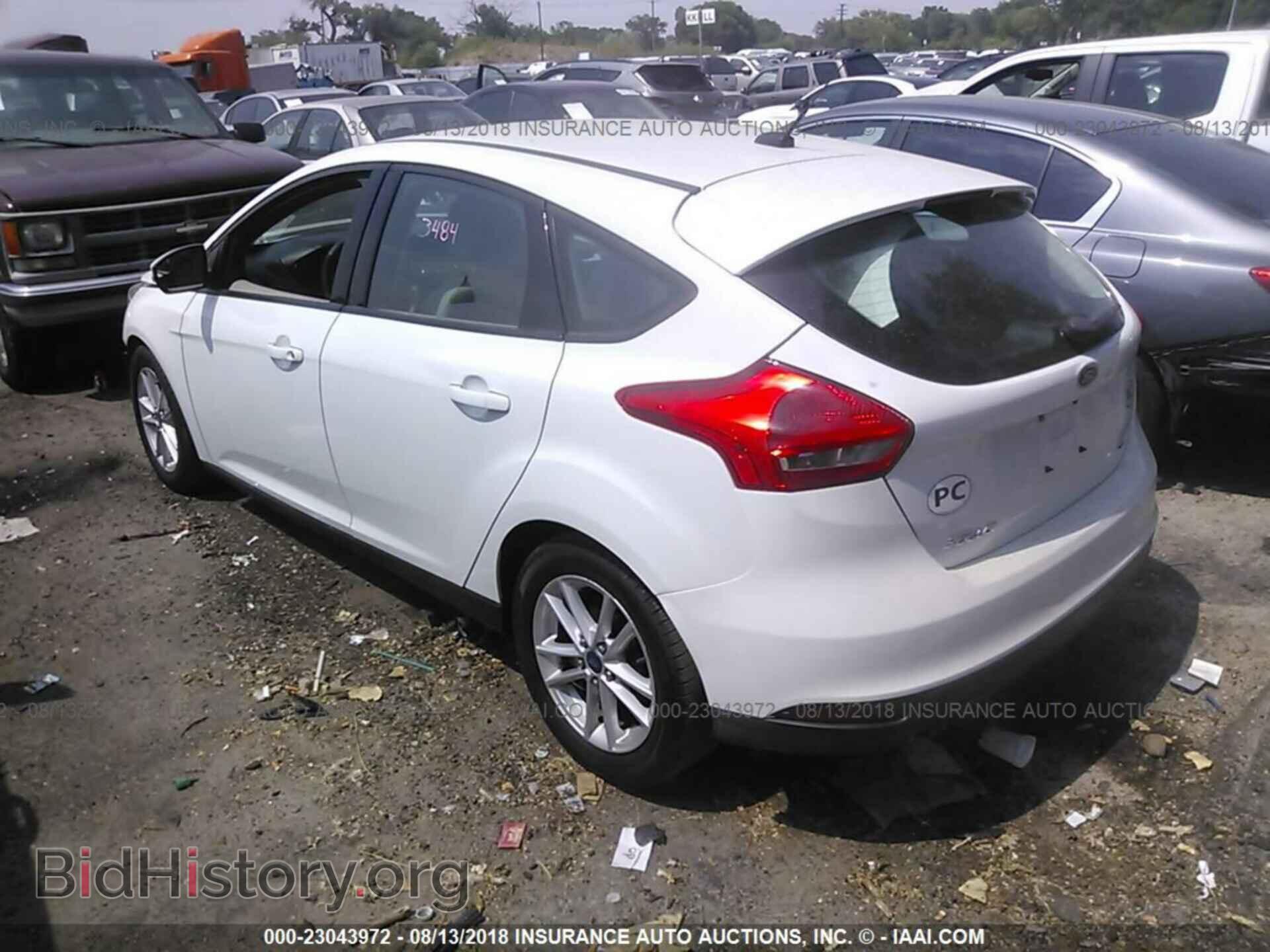 2015 Ford Focus - VIN: 1FADP3K23FL263397 - Photo 3