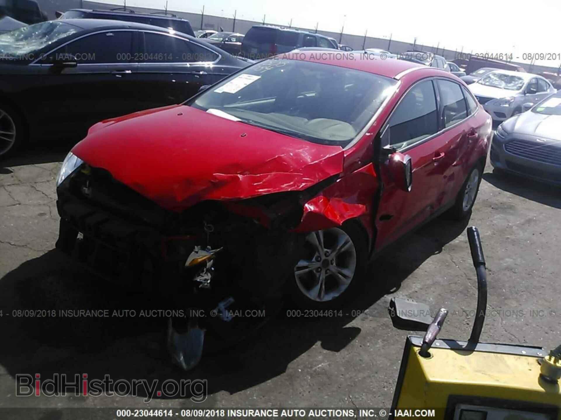 2013 Ford Focus - VIN: 1FADP3F23DL210612 - Photo 2