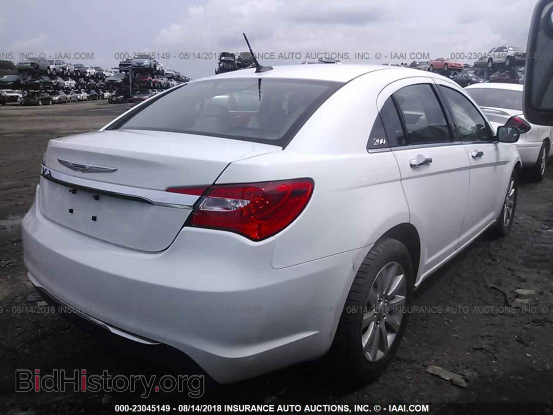 2014 CHRYSLER 200 - VIN: 1C3CCBCG4EN135084 - Фото 4