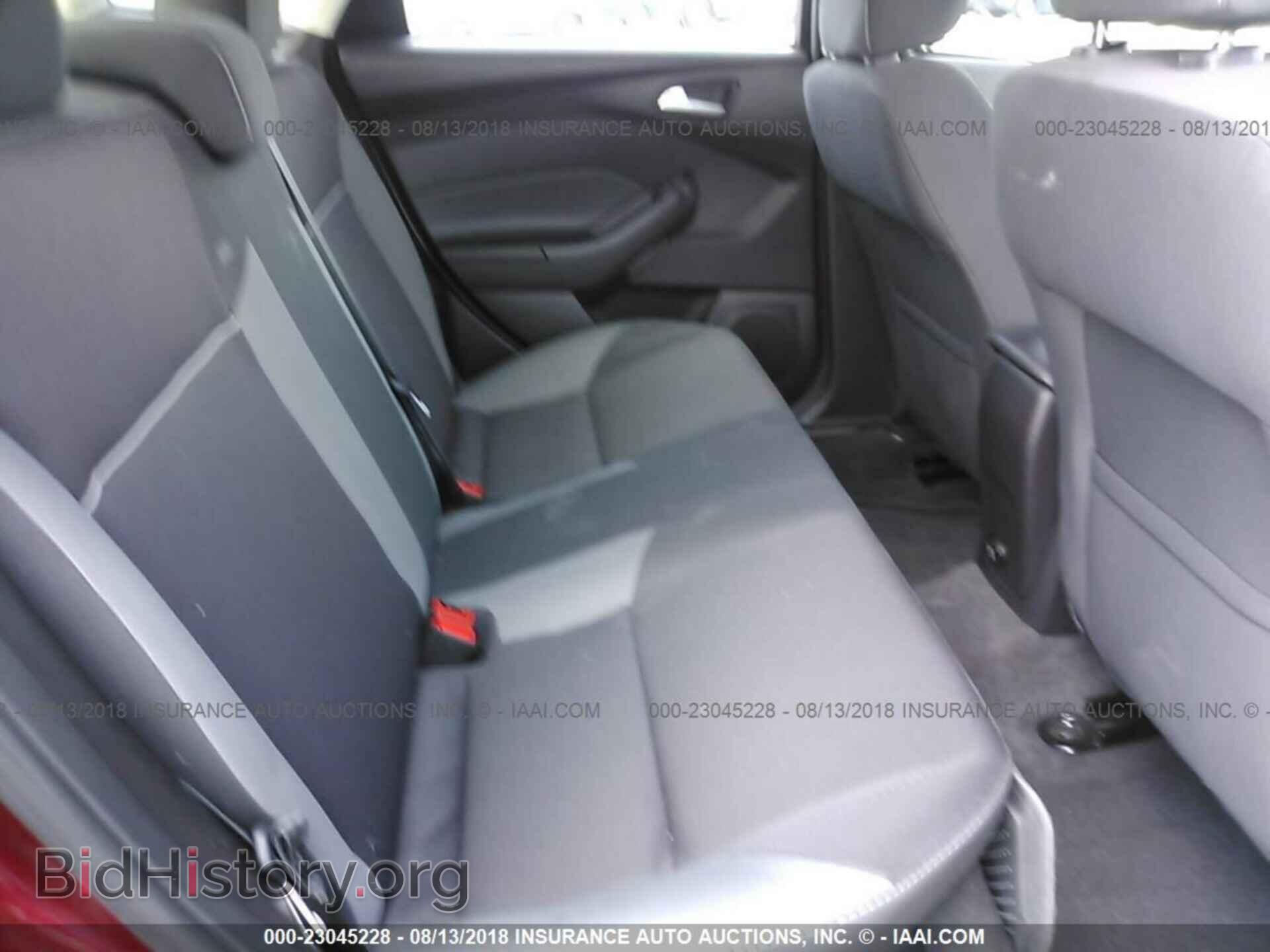 2014 Ford Focus - VIN: 1FADP3F26EL293549 - Photo 8