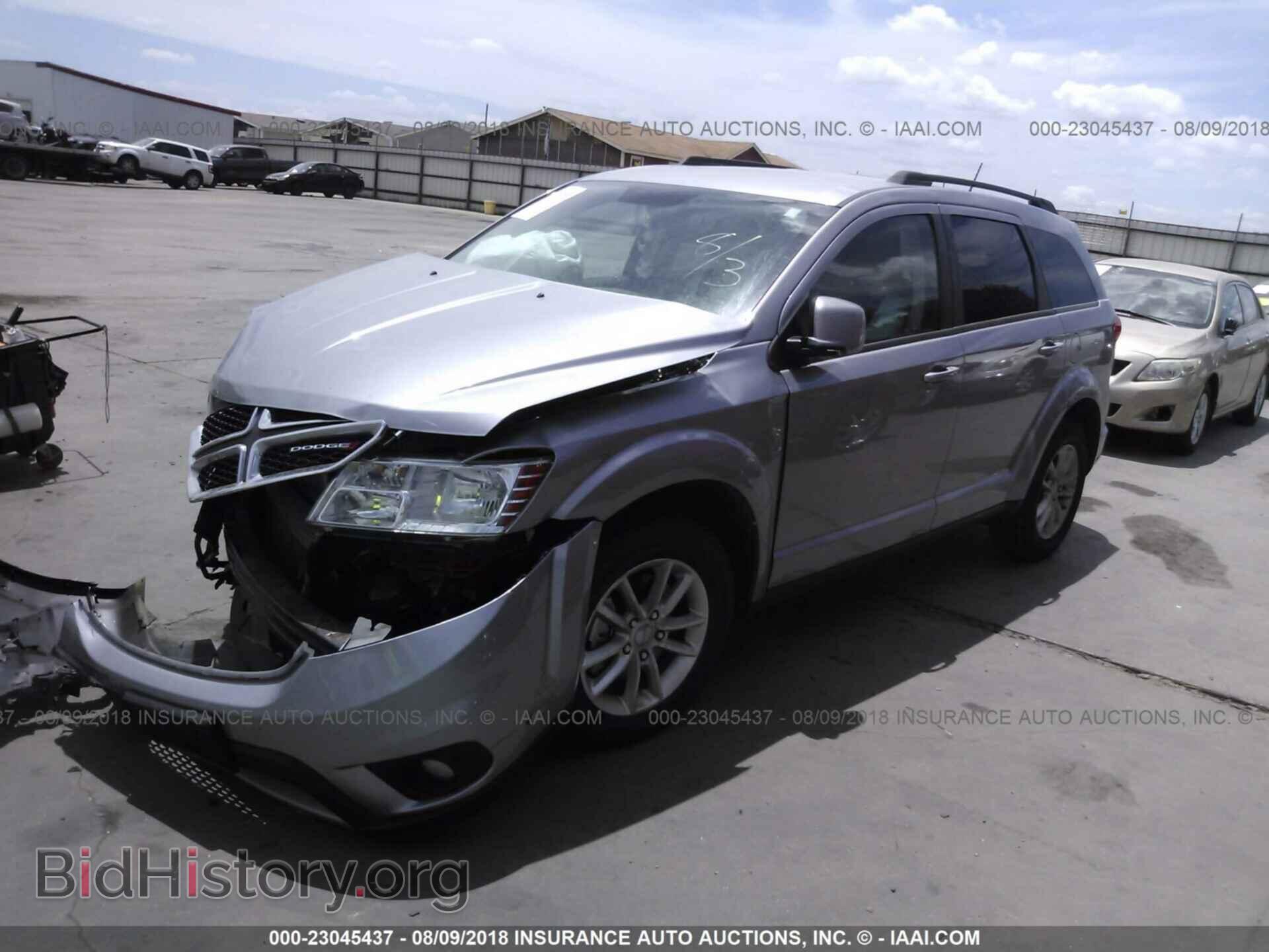 2015 Dodge Journey - VIN: 3C4PDCBG1FT627977 - Фото 2