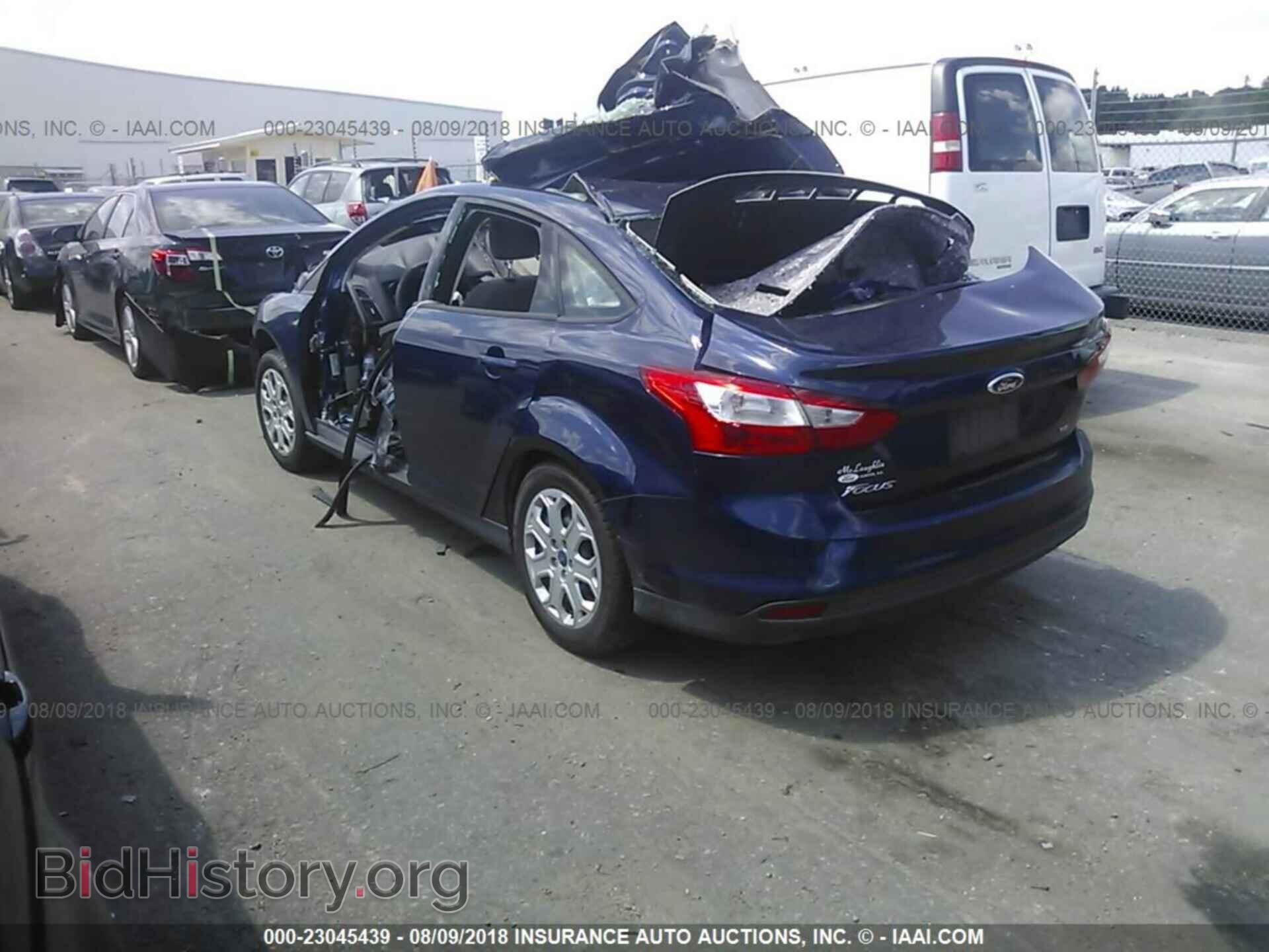 2012 Ford Focus - VIN: 1FAHP3F20CL150451 - Фото 3