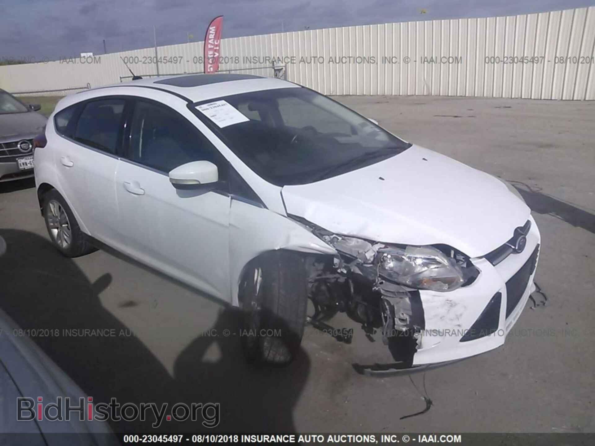 Photo 1FAHP3M22CL200950 - Ford Focus 2012