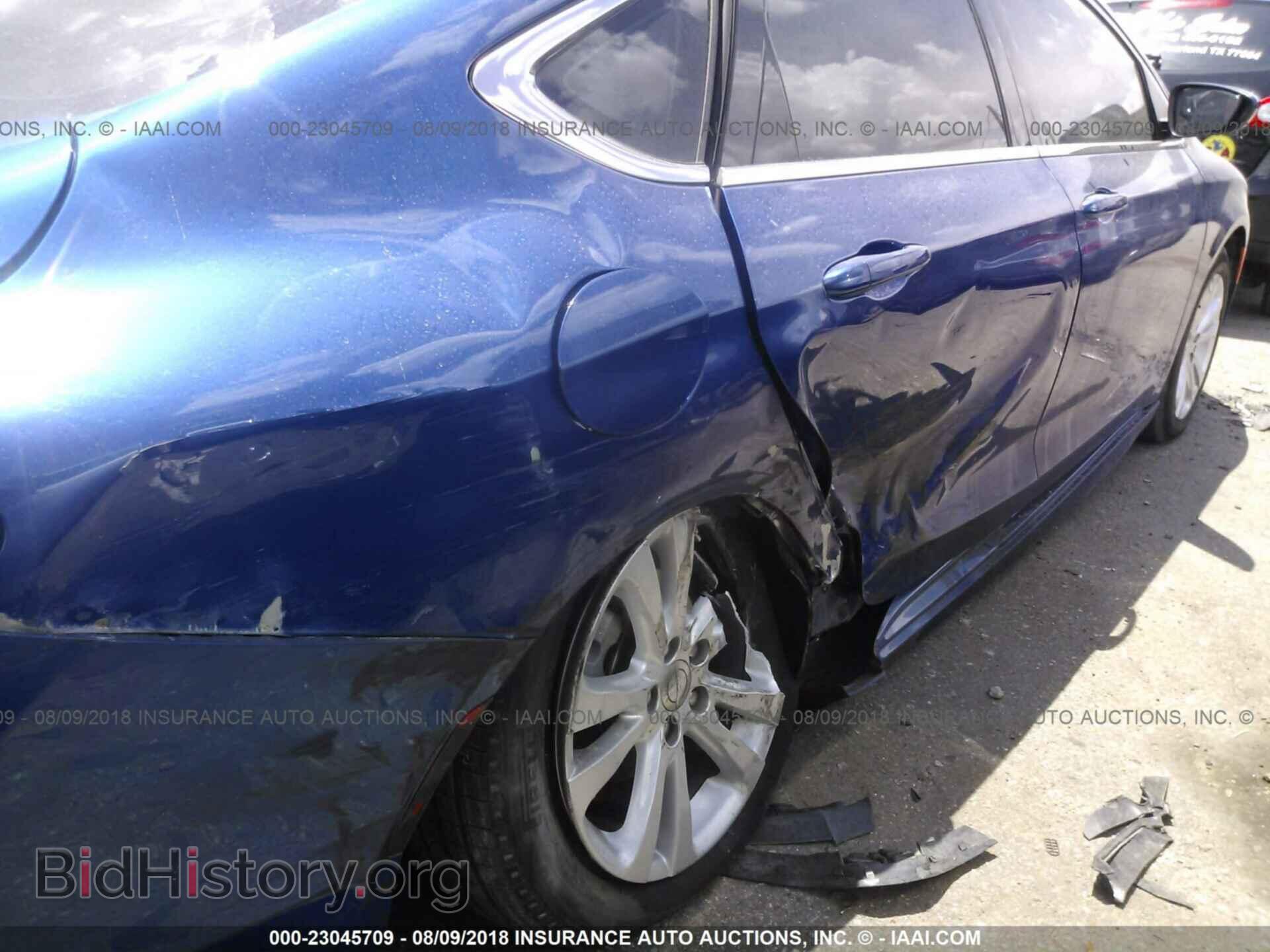 2016 Chrysler 200 - VIN: 1C3CCCAB5GN165324 - Photo 6
