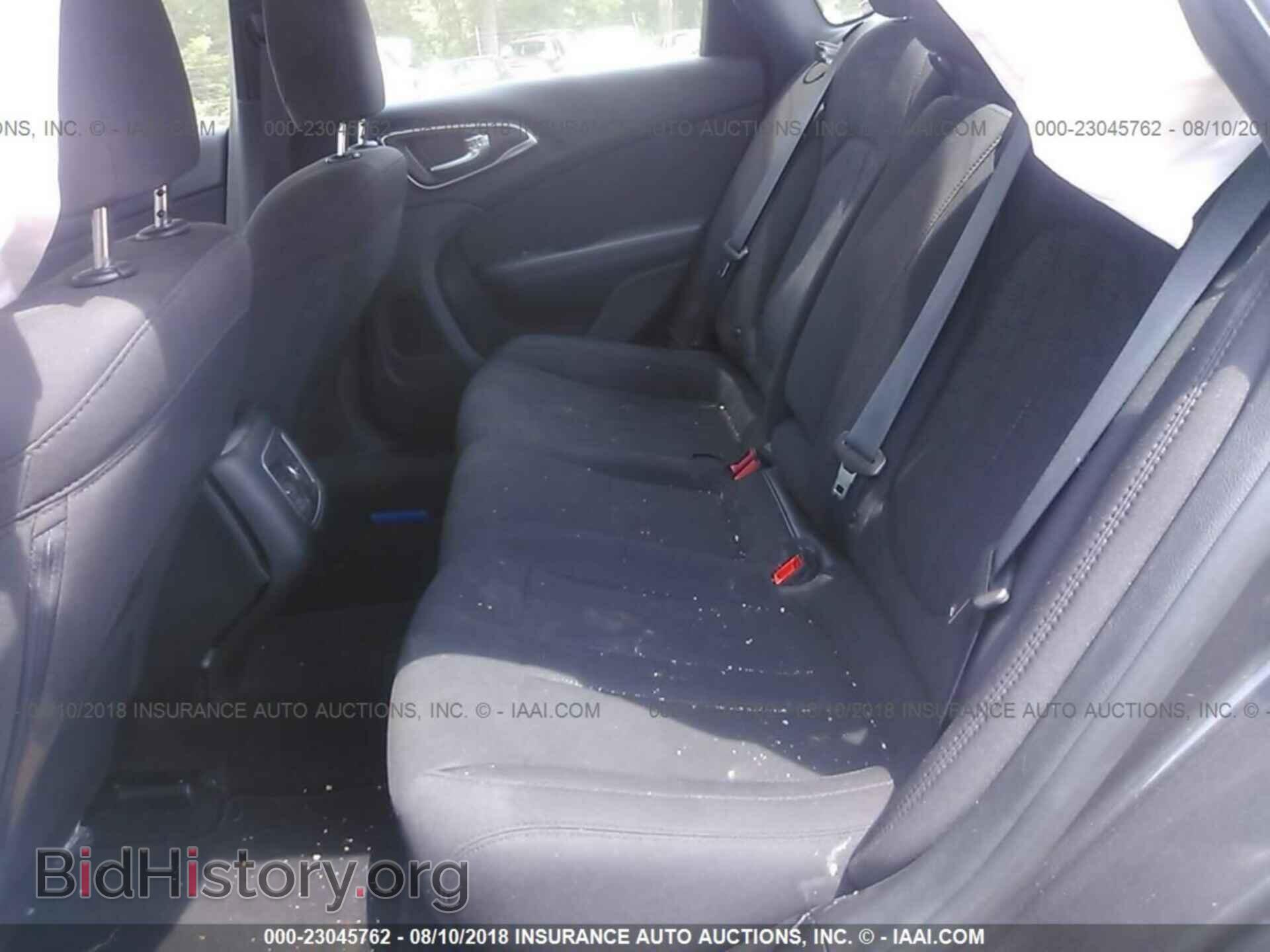 2016 Chrysler 200 - VIN: 1C3CCCAB3GN137845 - Фото 8