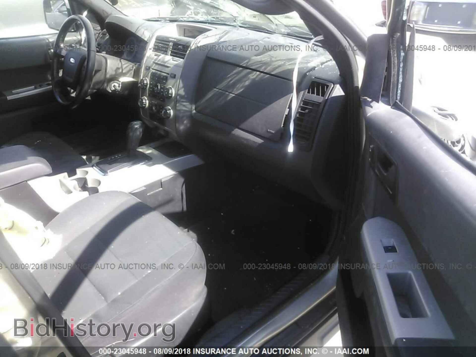 2011 Ford Escape - VIN: 1FMCU0D70BKB33501 - Фото 5