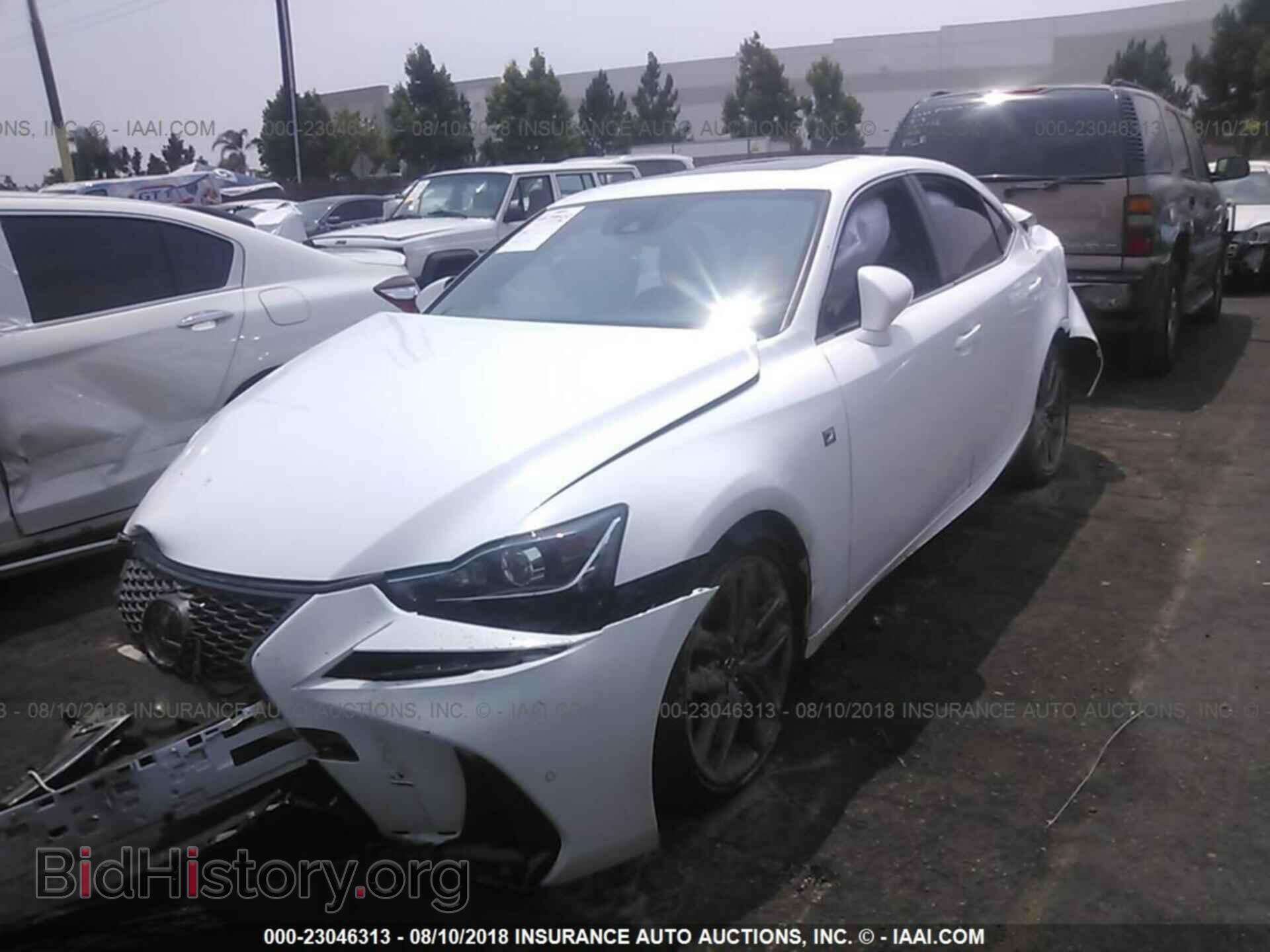 2018 Lexus Is - VIN: JTHBA1D29J5077587 - Фото 2