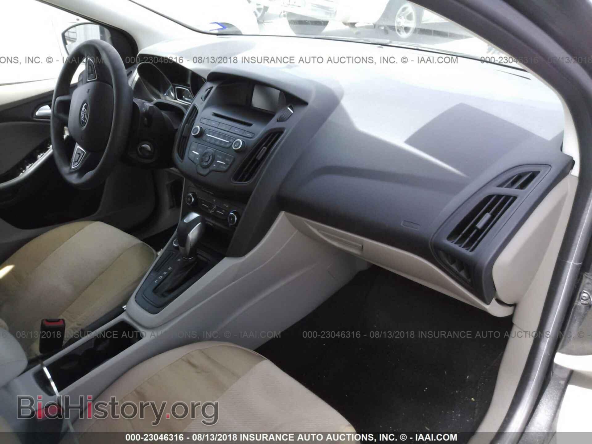 2016 Ford Focus - VIN: 1FADP3F22GL343852 - Фото 5