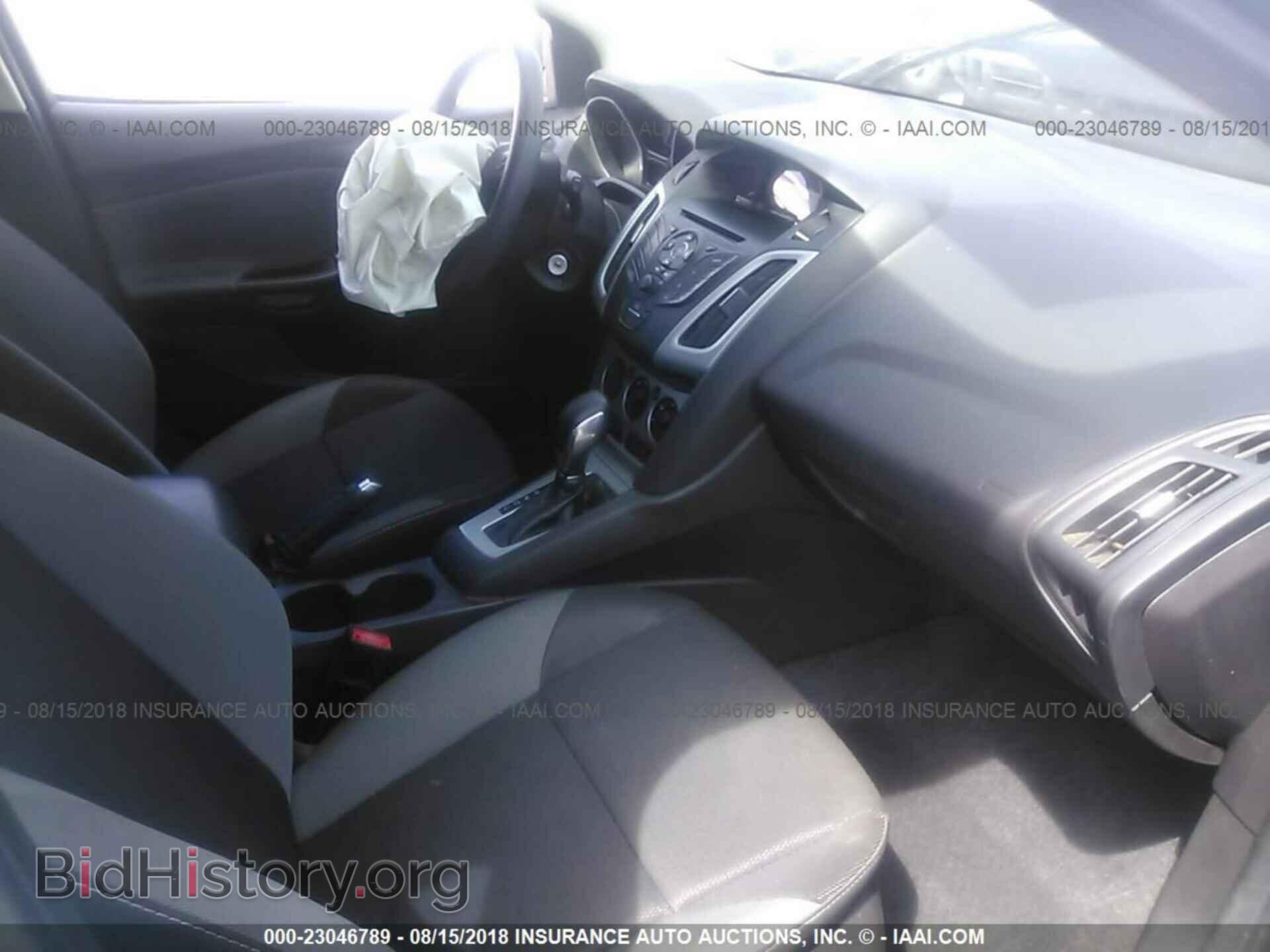 2012 Ford Focus - VIN: 1FAHP3K25CL338047 - Photo 5