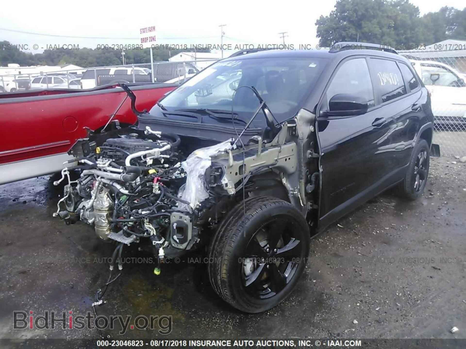 2017 Jeep Cherokee - VIN: 1C4PJLDS3HW547569 - Фото 2