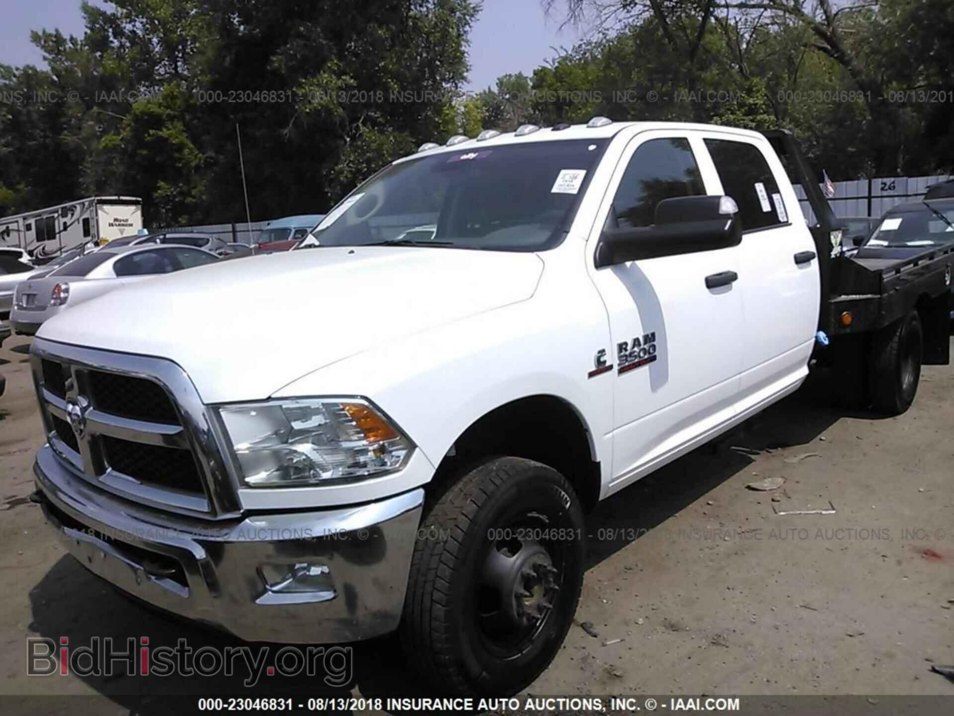 2016 Ram 3500 - VIN: 3C7WRTCL9GG235044 - Photo 2