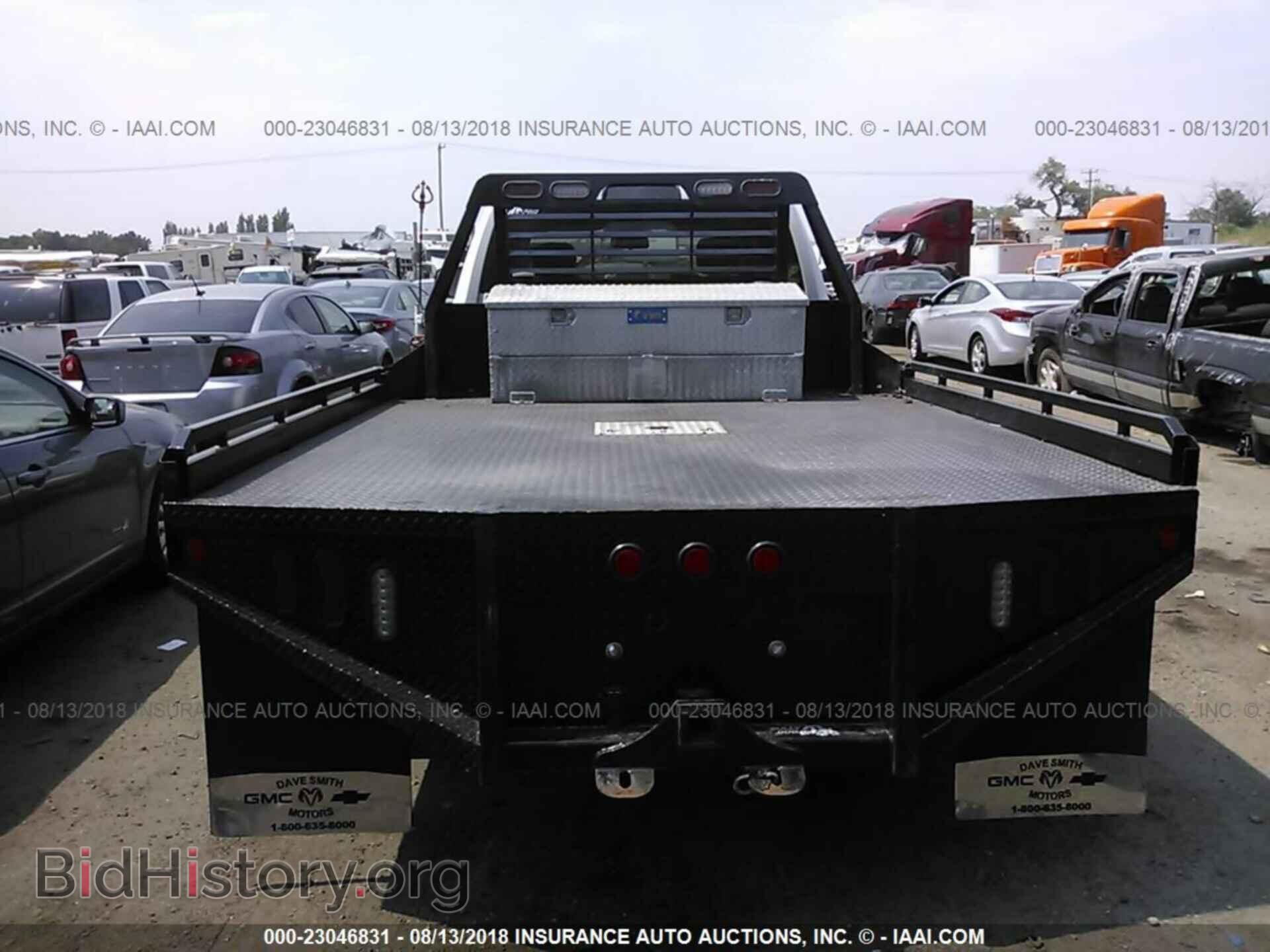 2016 Ram 3500 - VIN: 3C7WRTCL9GG235044 - Photo 8