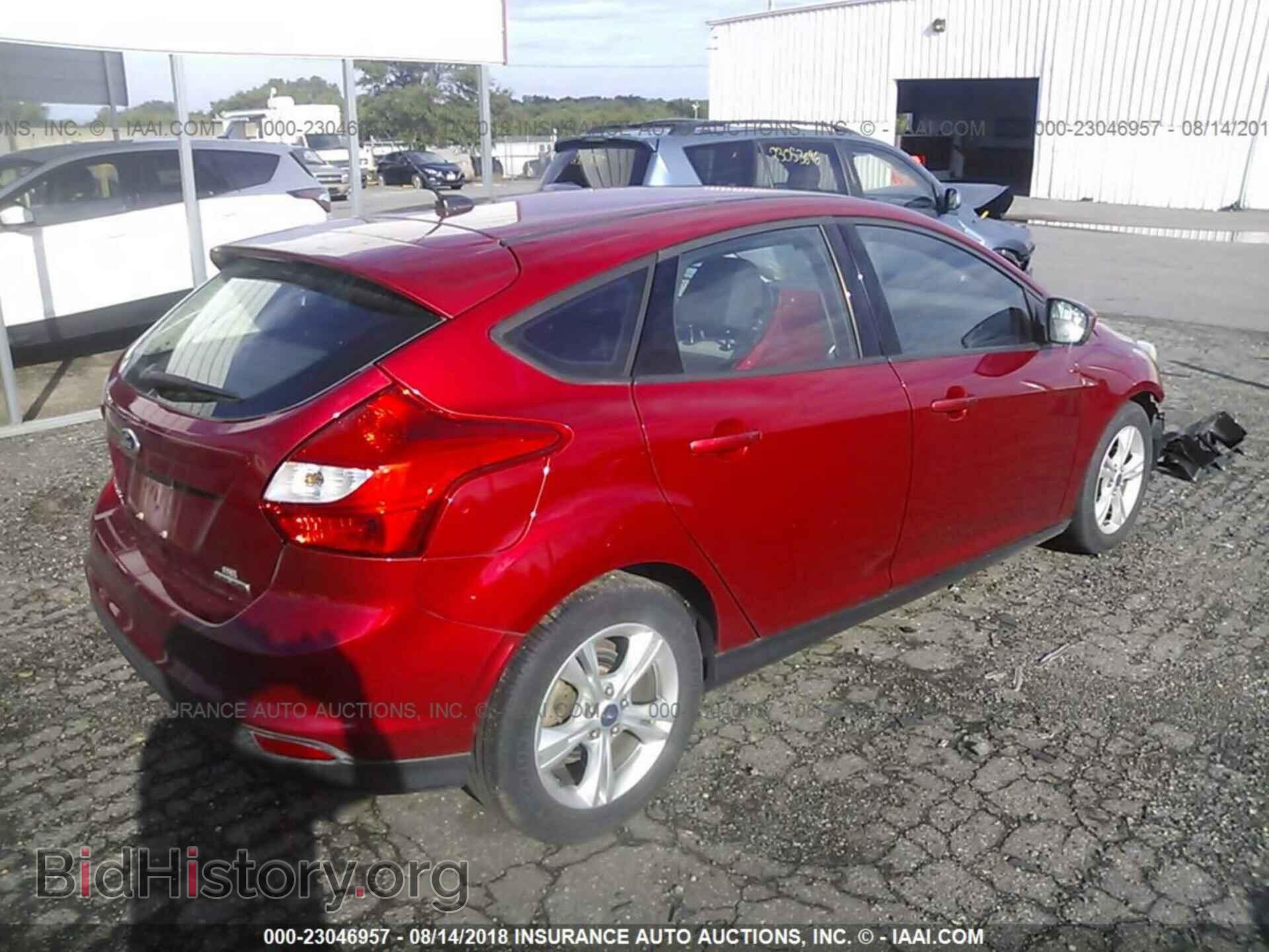 2012 Ford Focus - VIN: 1FAHP3K20CL462971 - Photo 4