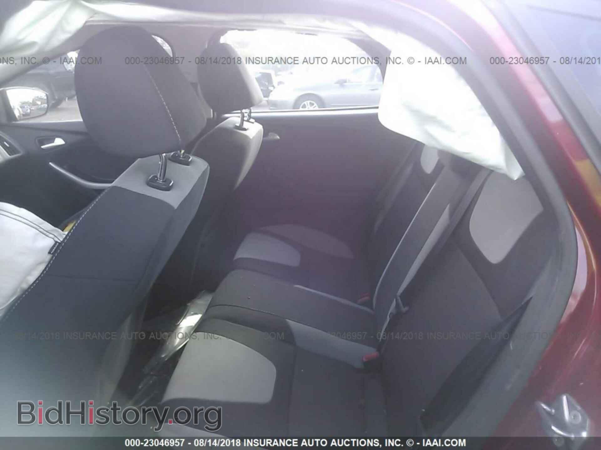 2012 Ford Focus - VIN: 1FAHP3K20CL462971 - Photo 8