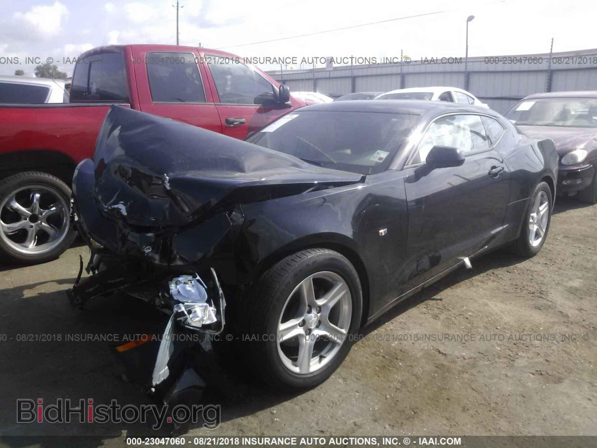 2017 Chevrolet Camaro - VIN: 1G1FB1RX9H0176558 - Фото 2