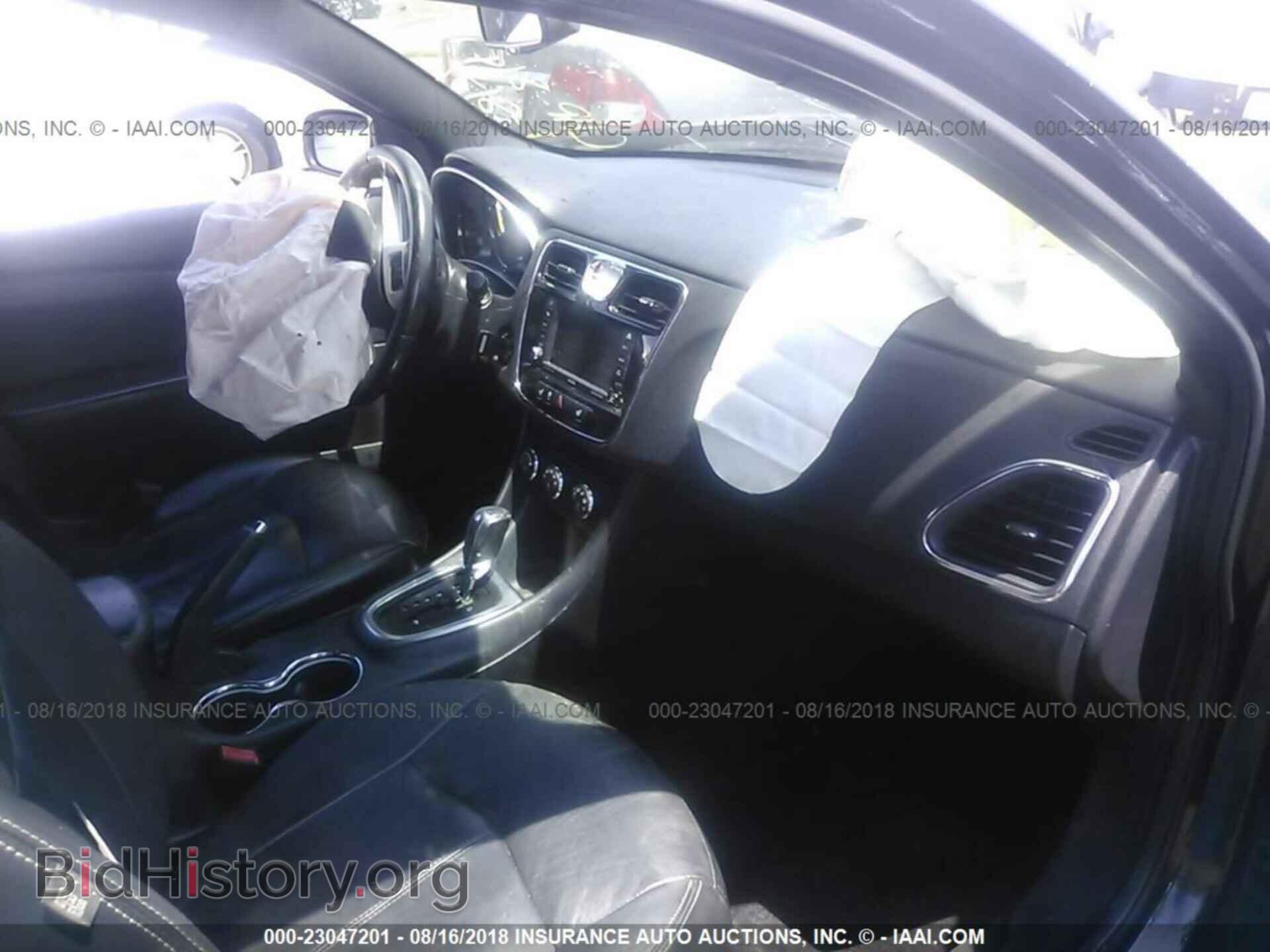 2011 Chrysler 200 - VIN: 1C3BC2FG4BN519935 - Фото 5