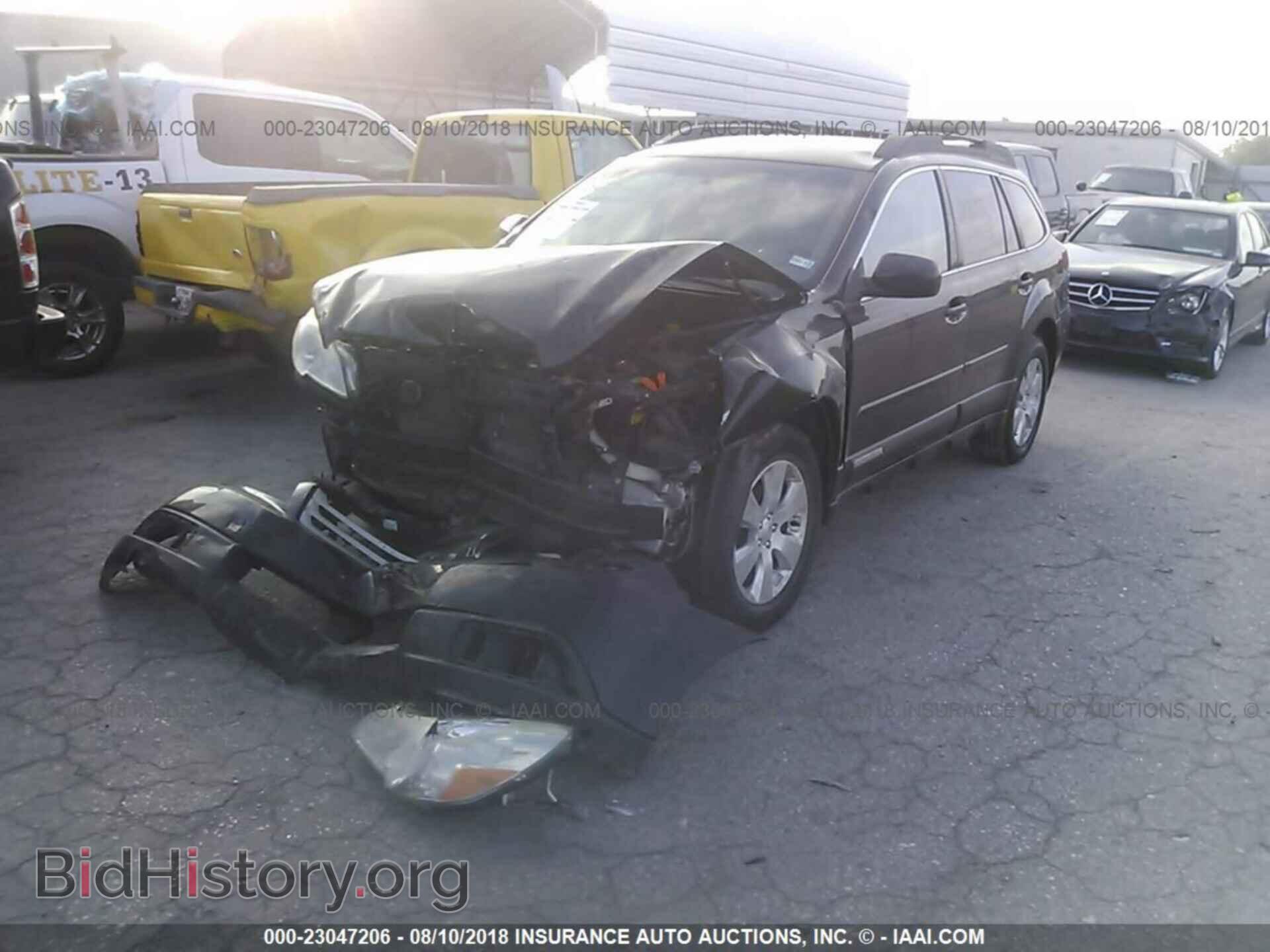 2012 Subaru Outback - VIN: 4S4BRBCC2C3248197 - Photo 2