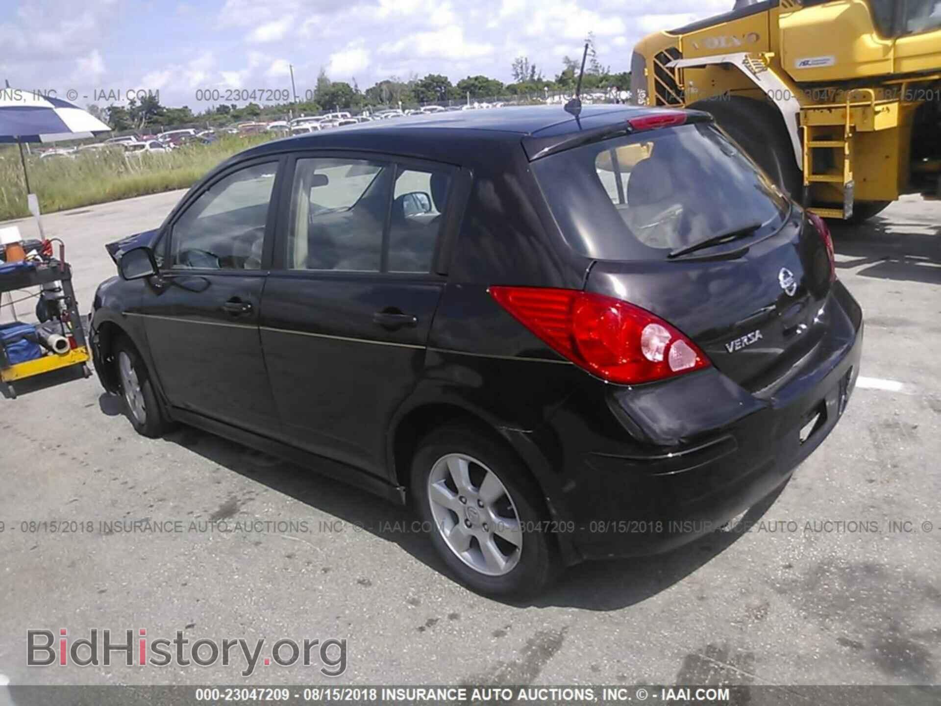2012 Nissan Versa - VIN: 3N1BC1CP2CK215779 - Фото 3