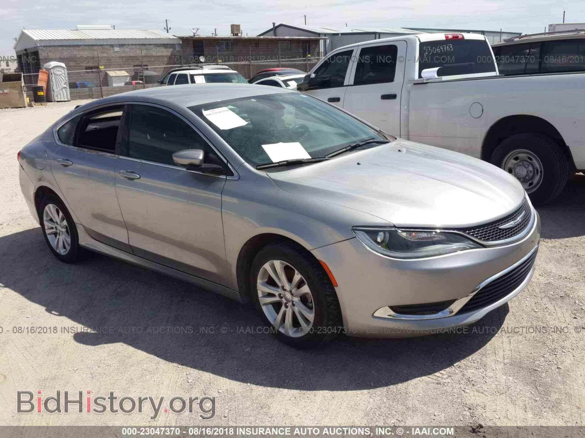 Photo 1C3CCCAB5FN701445 - Chrysler 200 2015