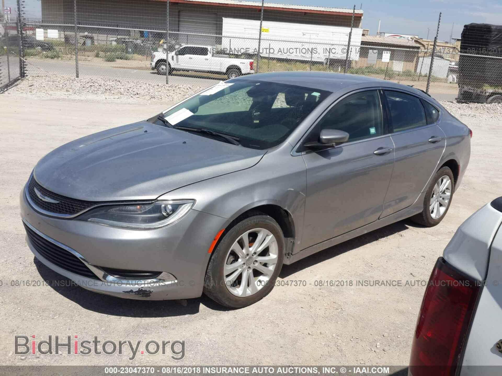 2015 Chrysler 200 - VIN: 1C3CCCAB5FN701445 - Фото 2