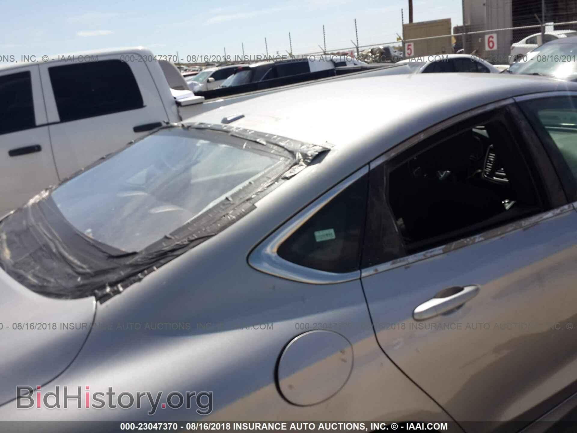 2015 Chrysler 200 - VIN: 1C3CCCAB5FN701445 - Фото 6