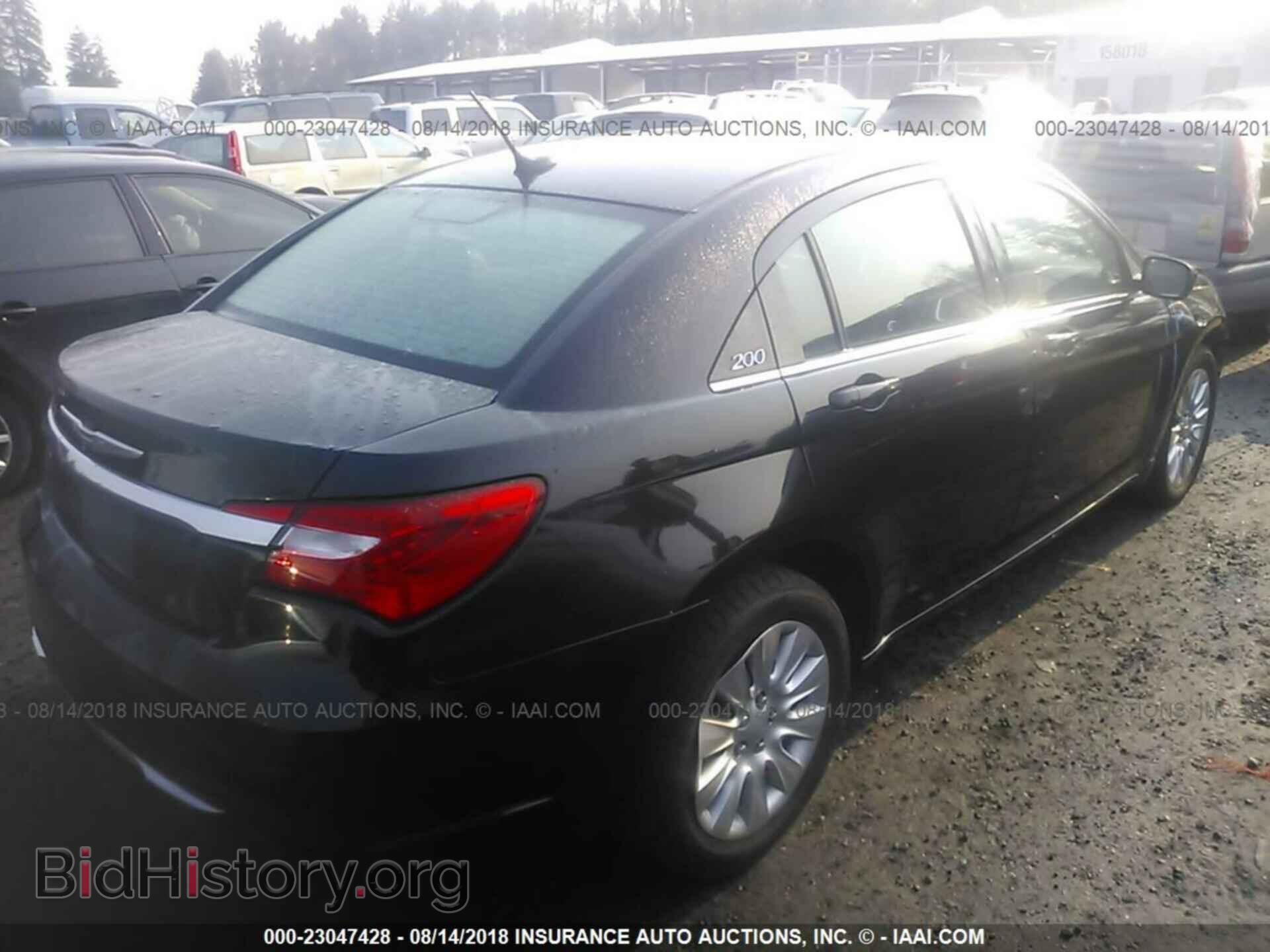2013 Chrysler 200 - VIN: 1C3CCBAB8DN691310 - Фото 4