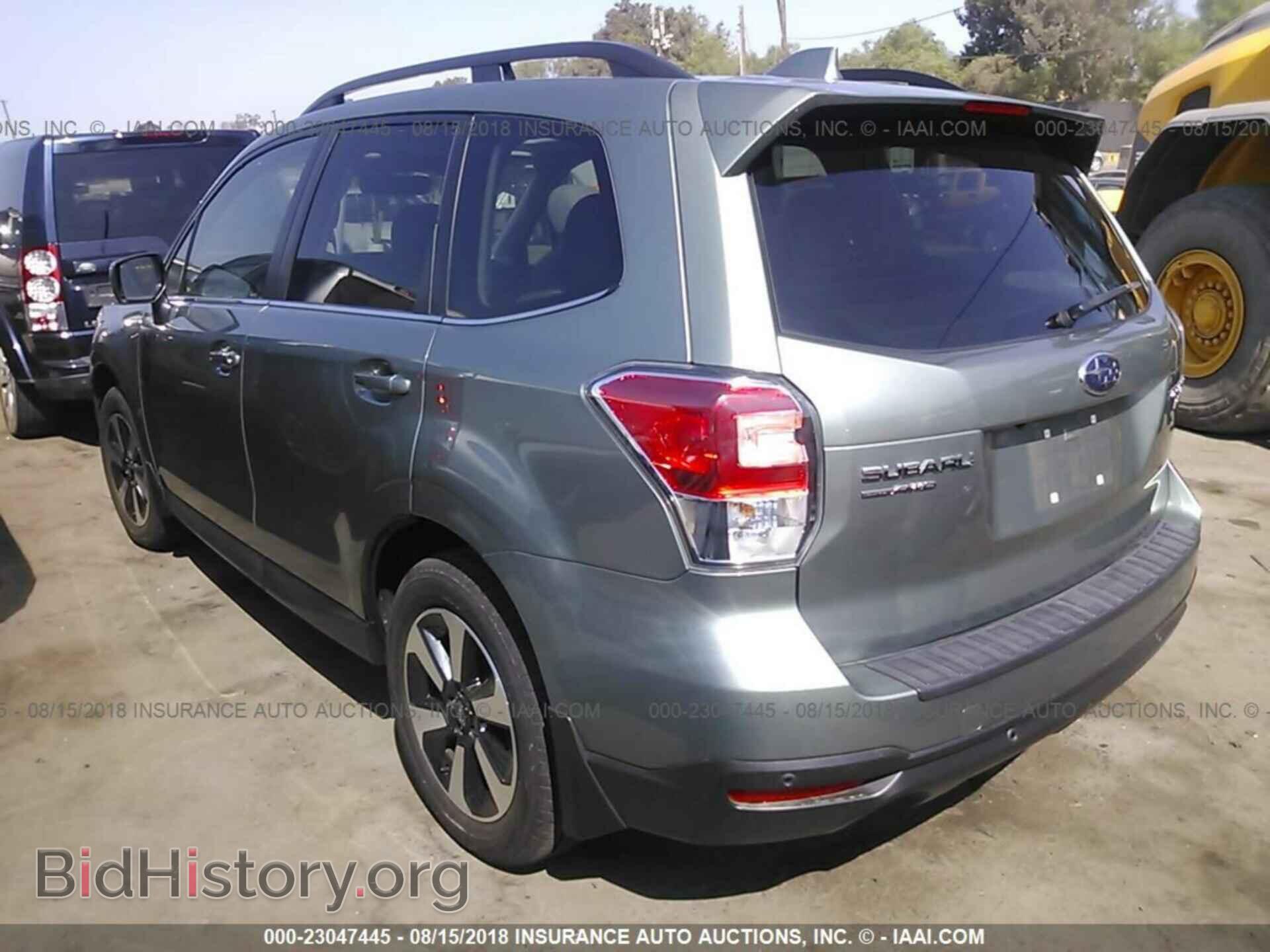 2017 Subaru Forester - VIN: JF2SJARC2HH438588 - Фото 3