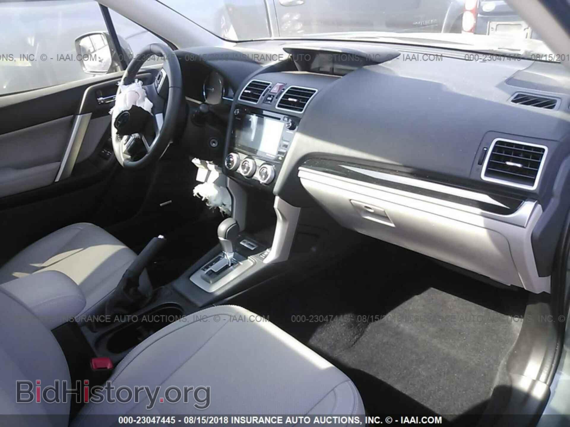 2017 Subaru Forester - VIN: JF2SJARC2HH438588 - Фото 5