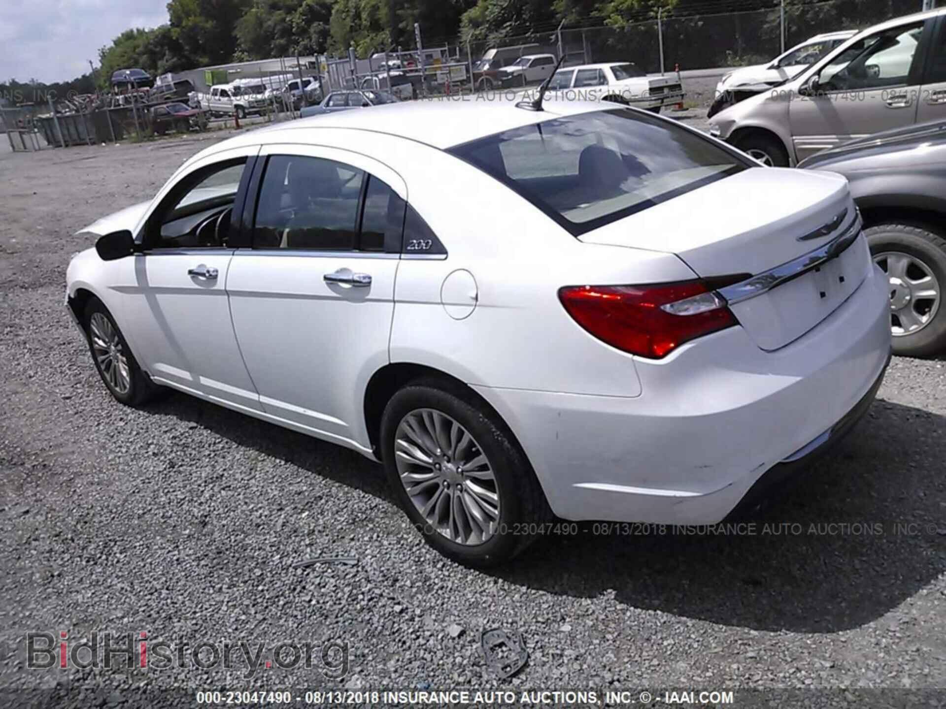 2012 Chrysler 200 - VIN: 1C3CCBCG4CN308230 - Photo 3
