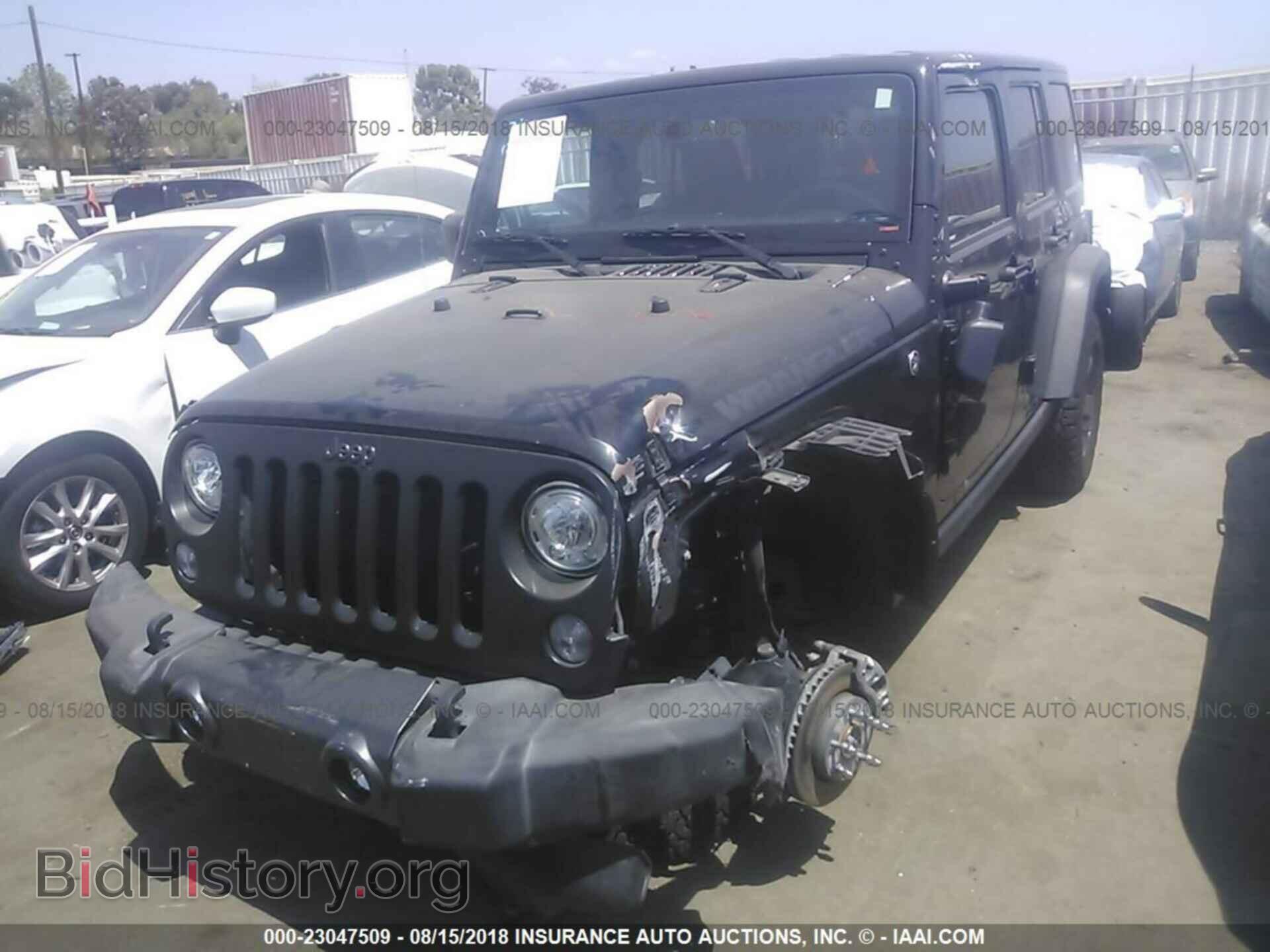 2017 Jeep Wrangler - VIN: 1C4HJWDG2HL644216 - Фото 2