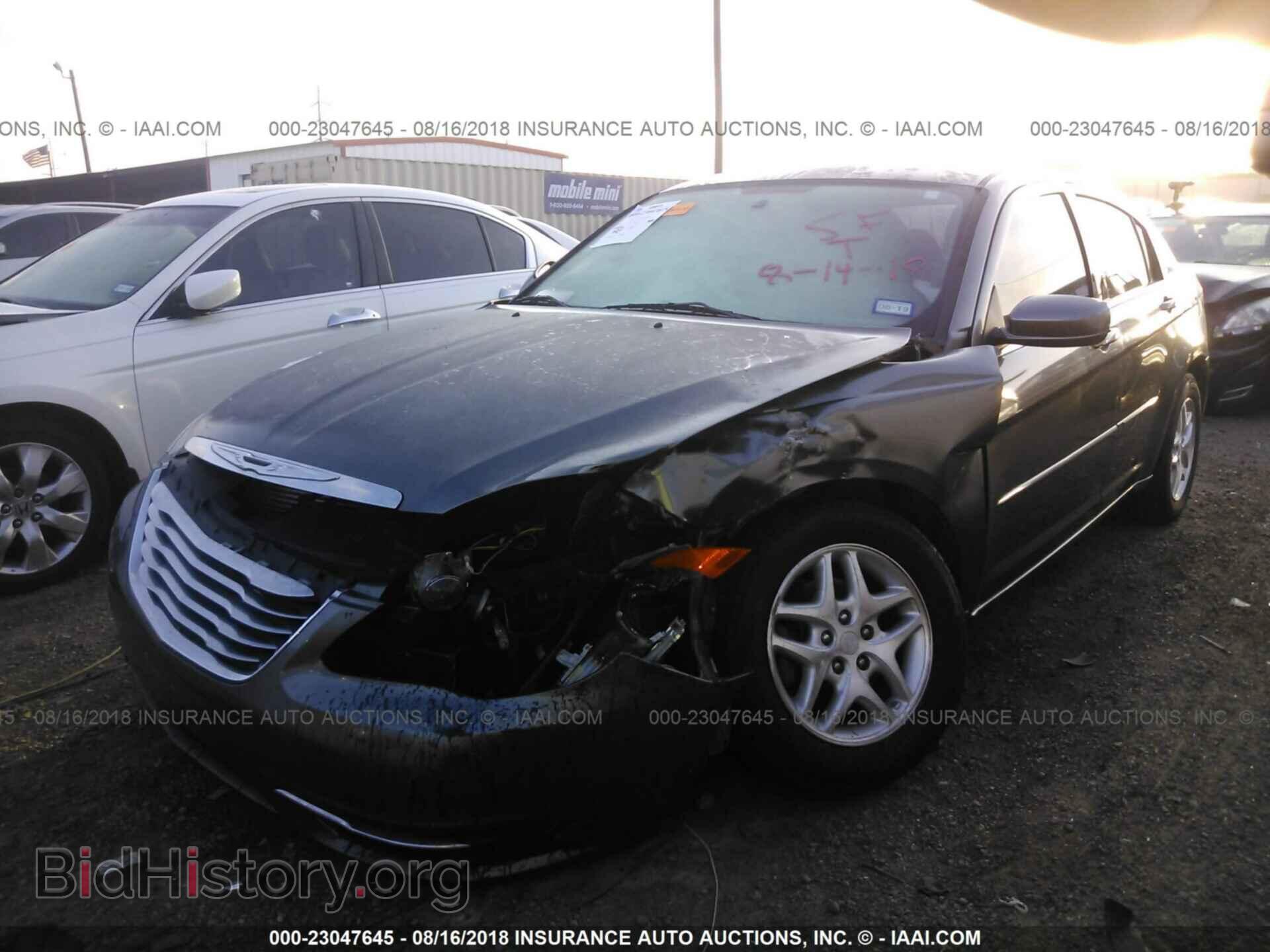 2012 Chrysler 200 - VIN: 1C3CCBBB8CN154840 - Фото 2