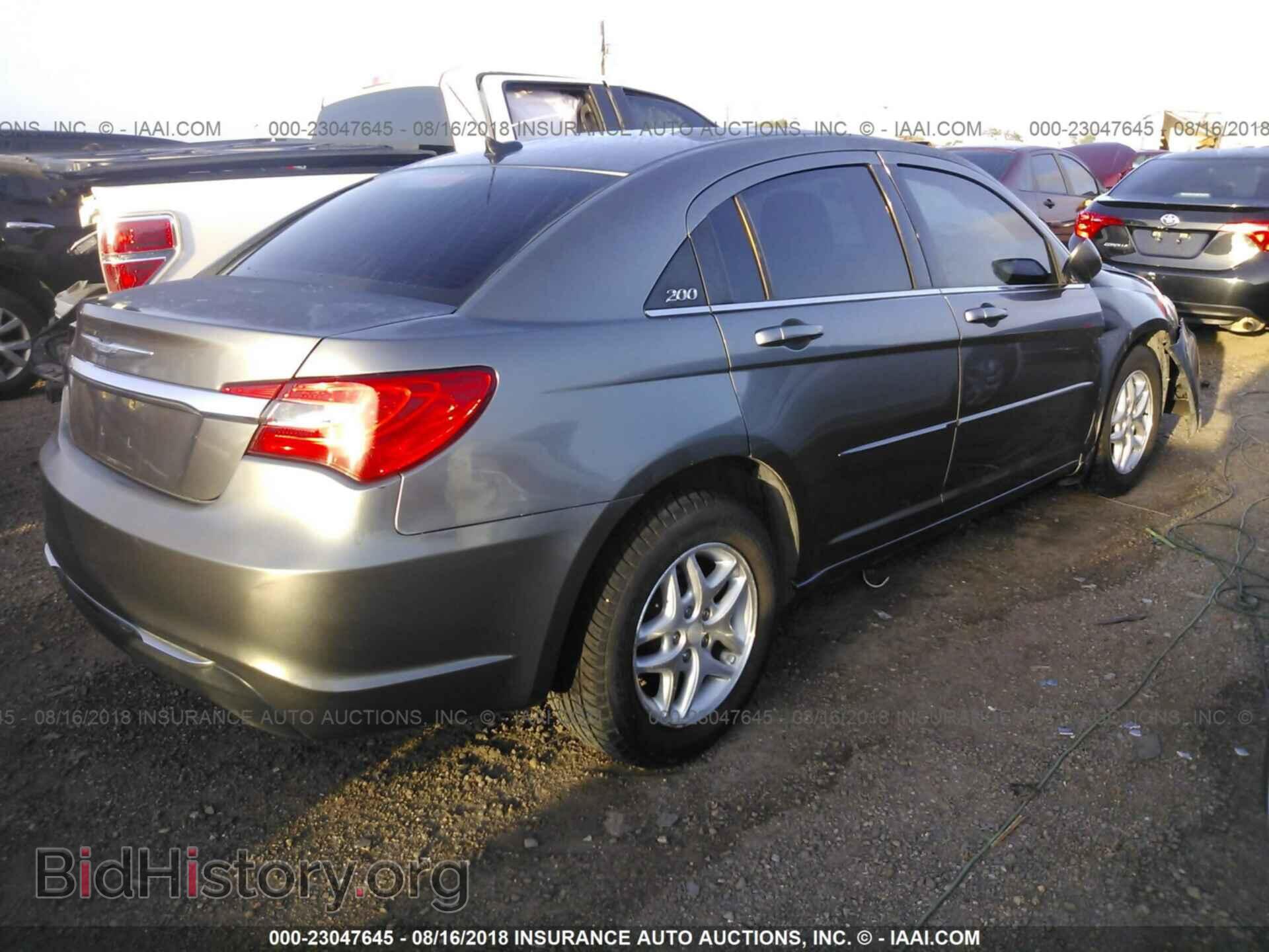 2012 Chrysler 200 - VIN: 1C3CCBBB8CN154840 - Фото 4