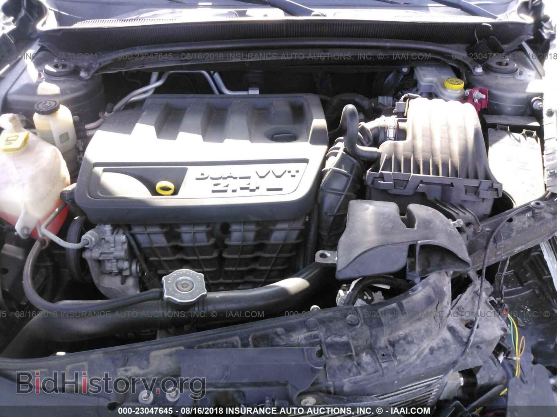 2012 Chrysler 200 - VIN: 1C3CCBBB8CN154840 - Фото 10