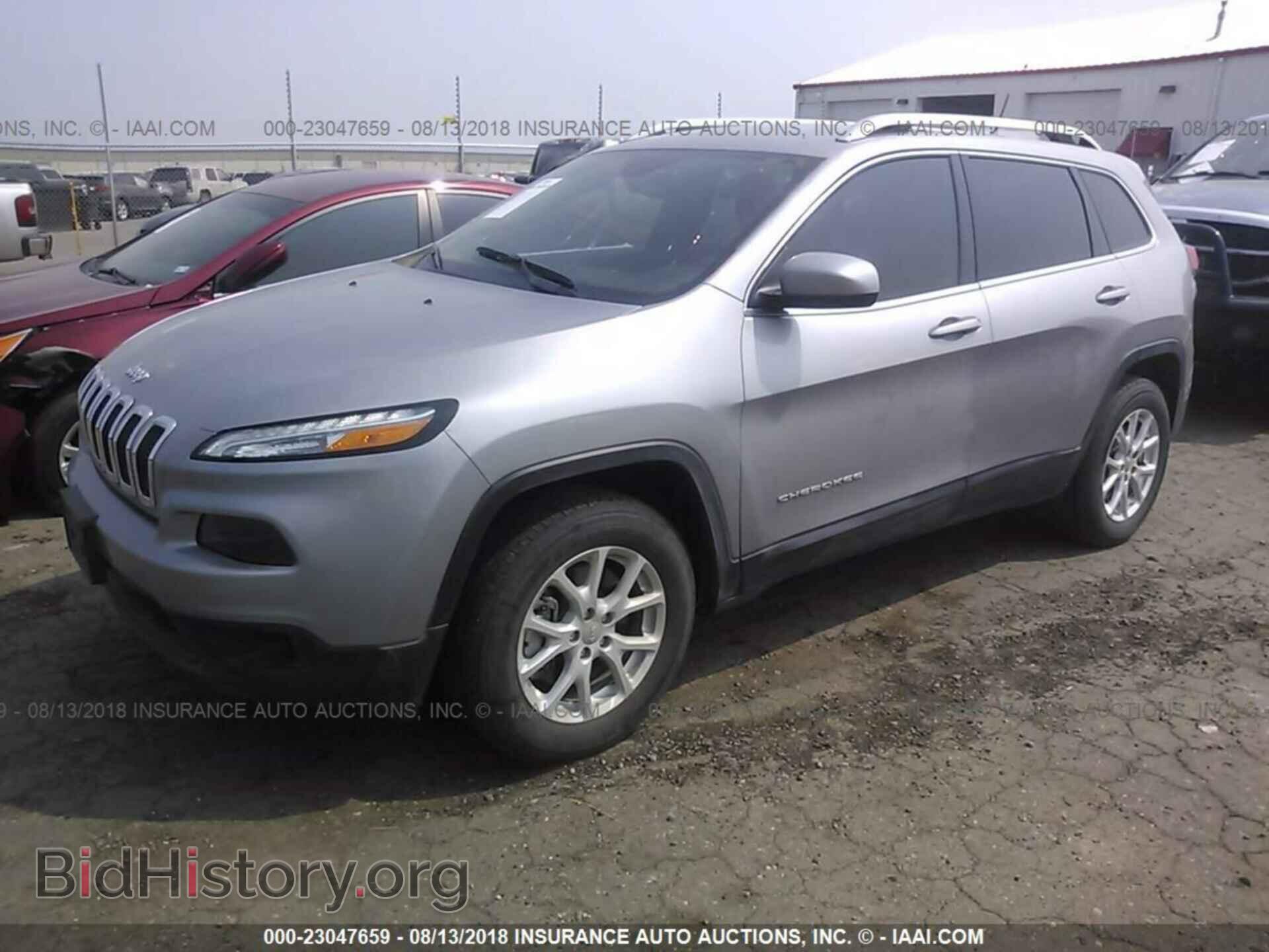 2017 Jeep Cherokee - VIN: 1C4PJMCBXHD225692 - Фото 2