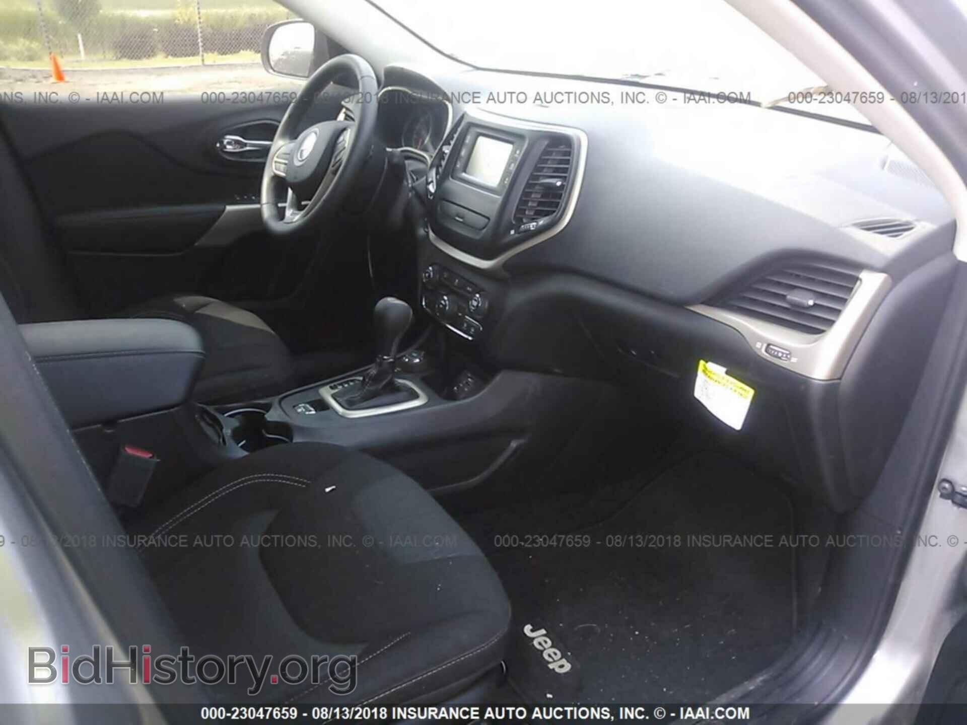 2017 Jeep Cherokee - VIN: 1C4PJMCBXHD225692 - Фото 5