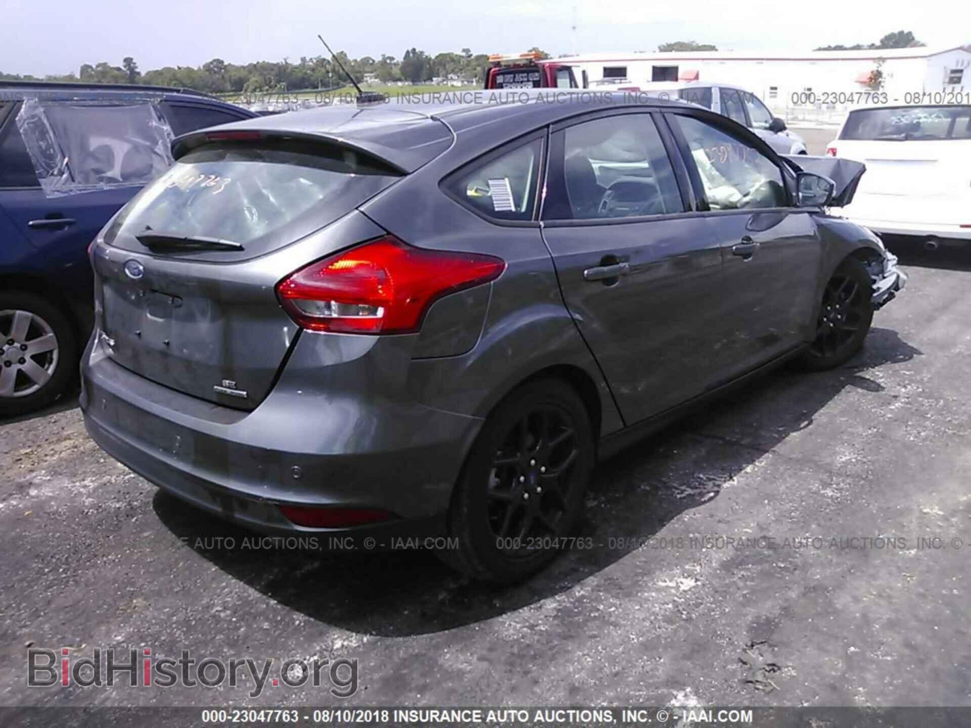 2016 Ford Focus - VIN: 1FADP3K27GL205424 - Фото 4