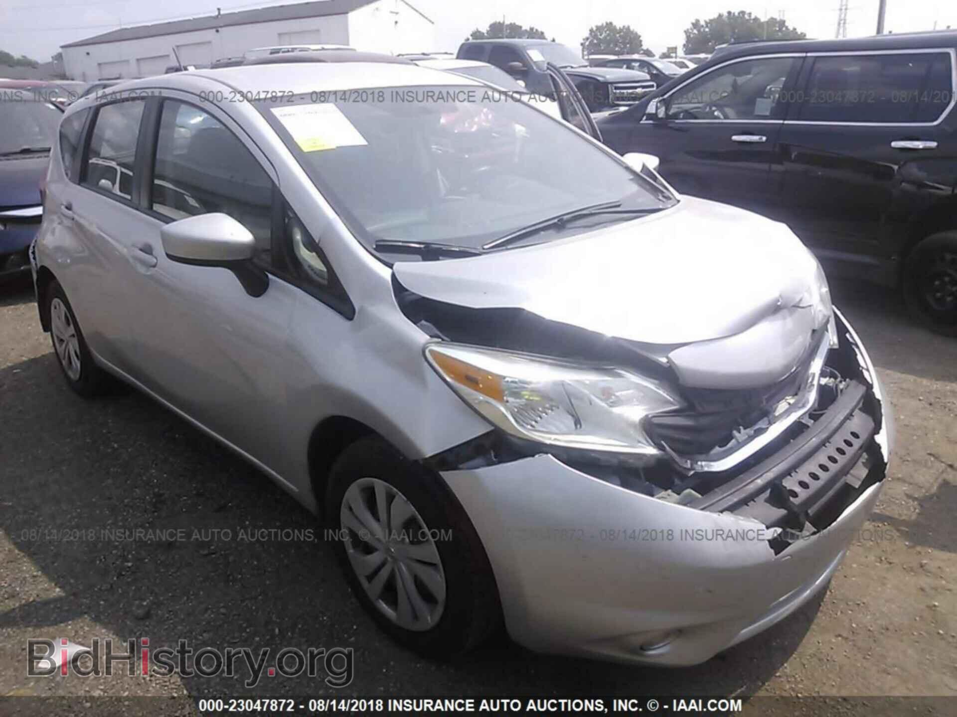 2018 Nissan Versa note - VIN: 3N1CE2CP0JL352702 - Photo 6