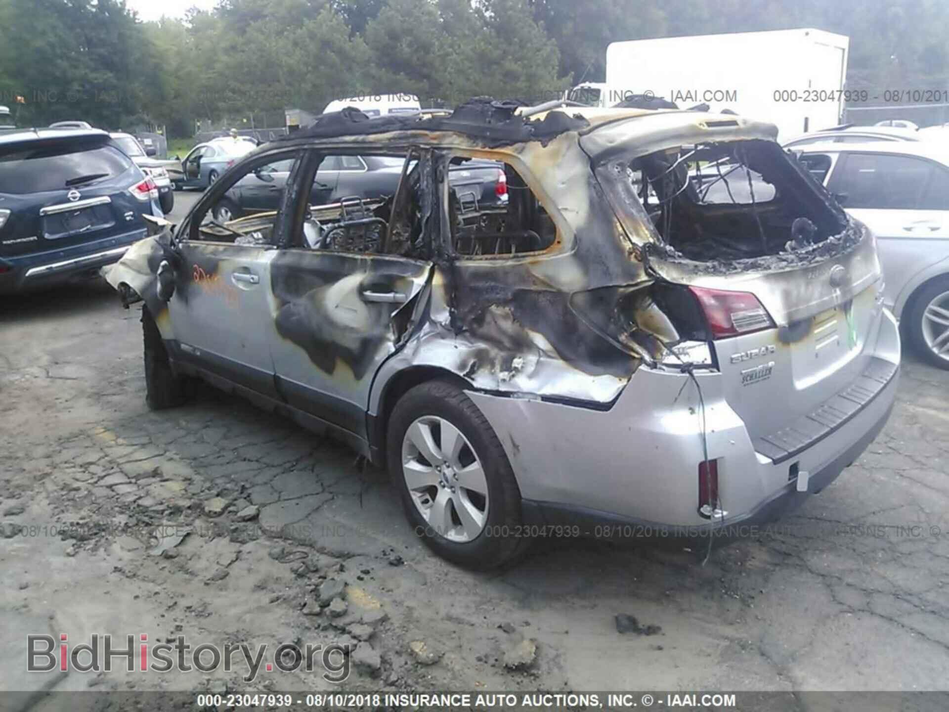 2012 Subaru Outback - VIN: 4S4BRDKC4C2264307 - Фото 3