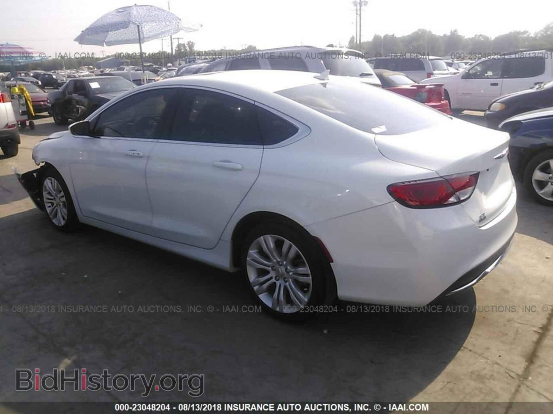 2015 Chrysler 200 - VIN: 1C3CCCAB0FN678267 - Photo 3
