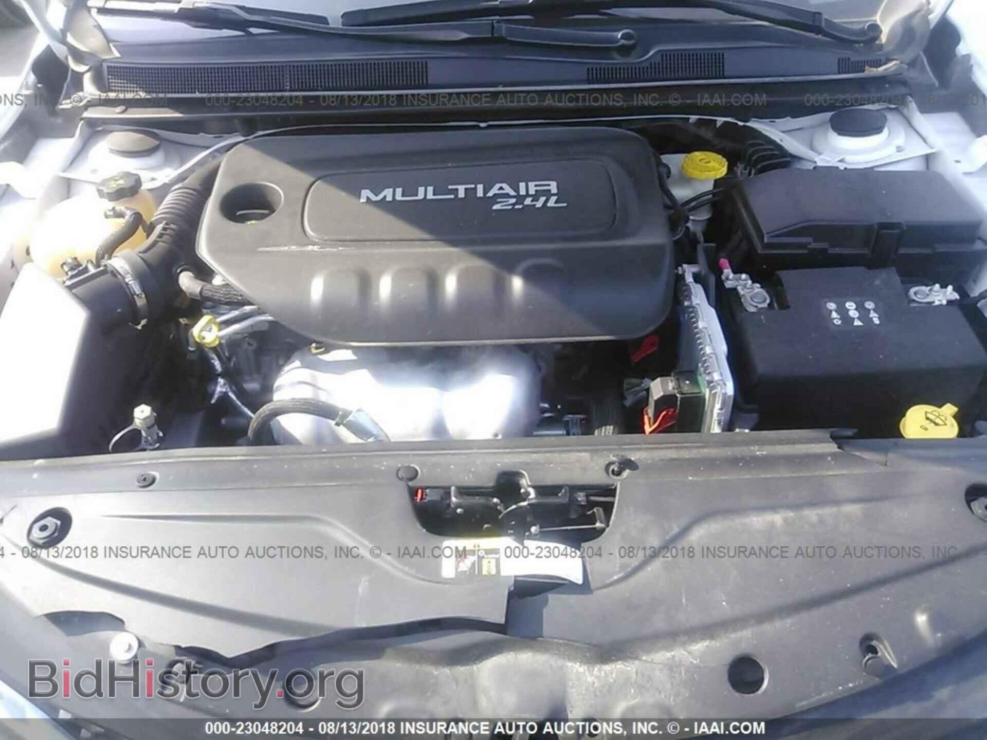 2015 Chrysler 200 - VIN: 1C3CCCAB0FN678267 - Photo 10
