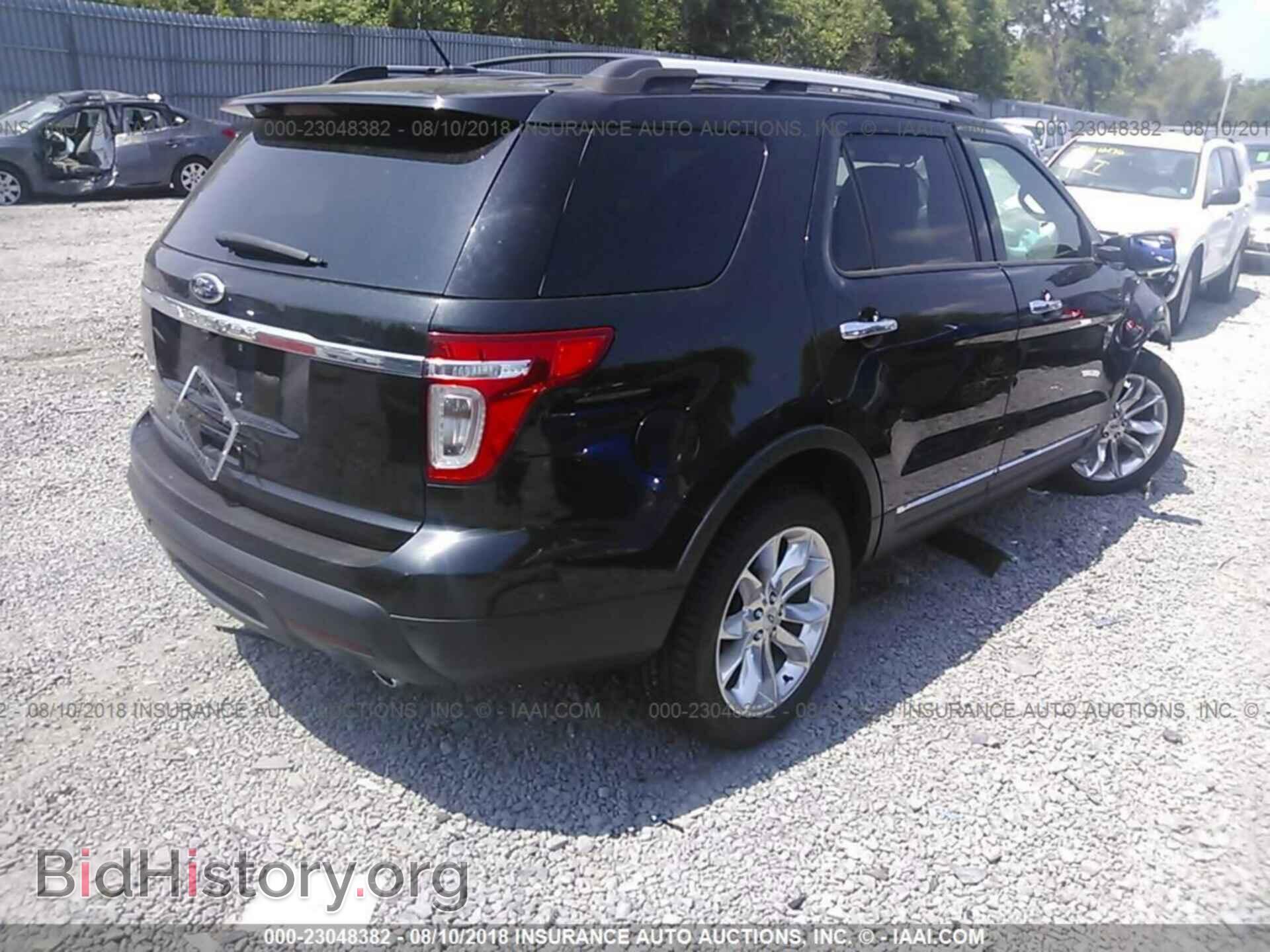 2013 Ford Explorer - VIN: 1FM5K7F83DGA20029 - Photo 4