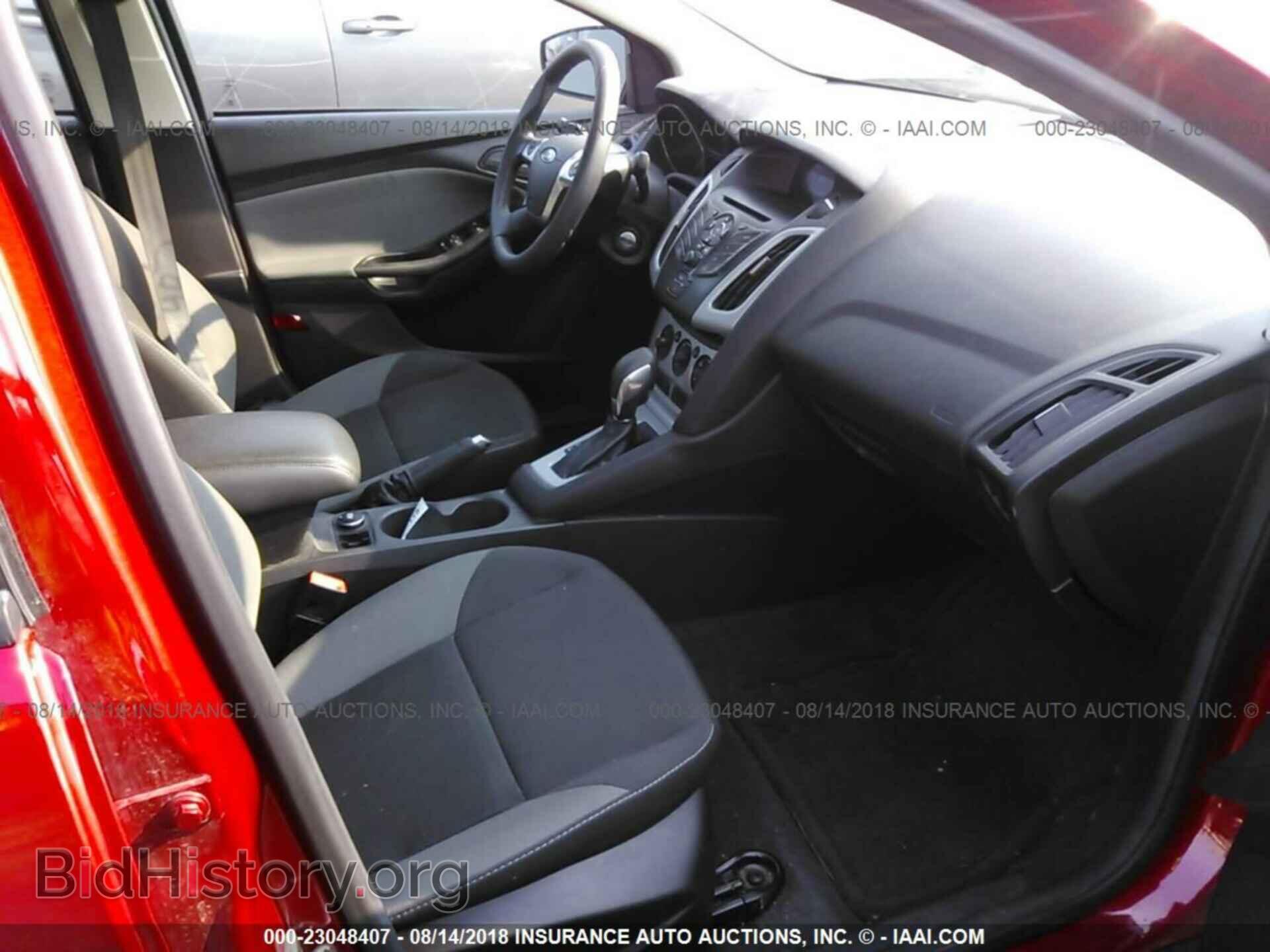 2012 Ford Focus - VIN: 1FAHP3F28CL304260 - Photo 5