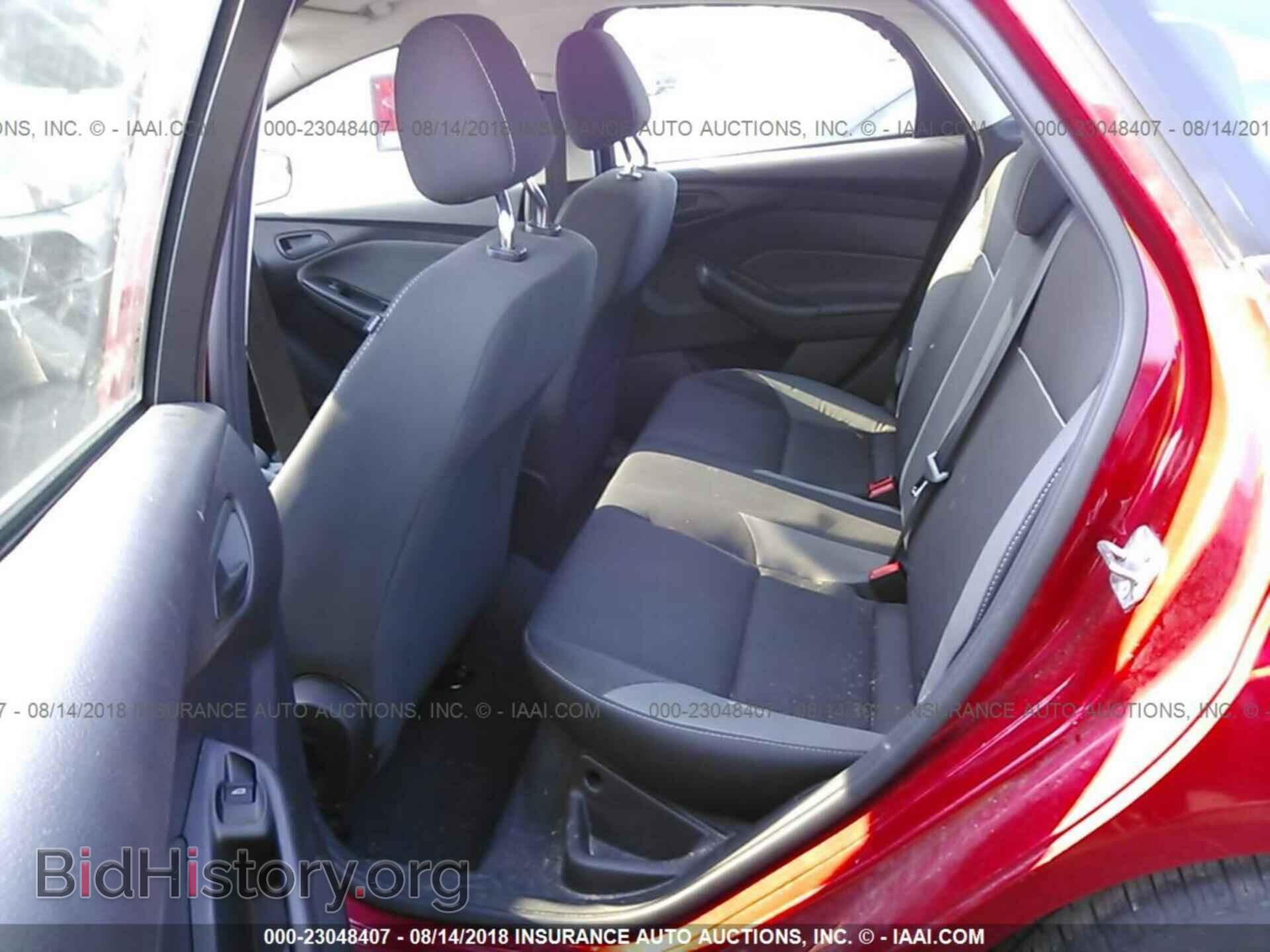 2012 Ford Focus - VIN: 1FAHP3F28CL304260 - Photo 8