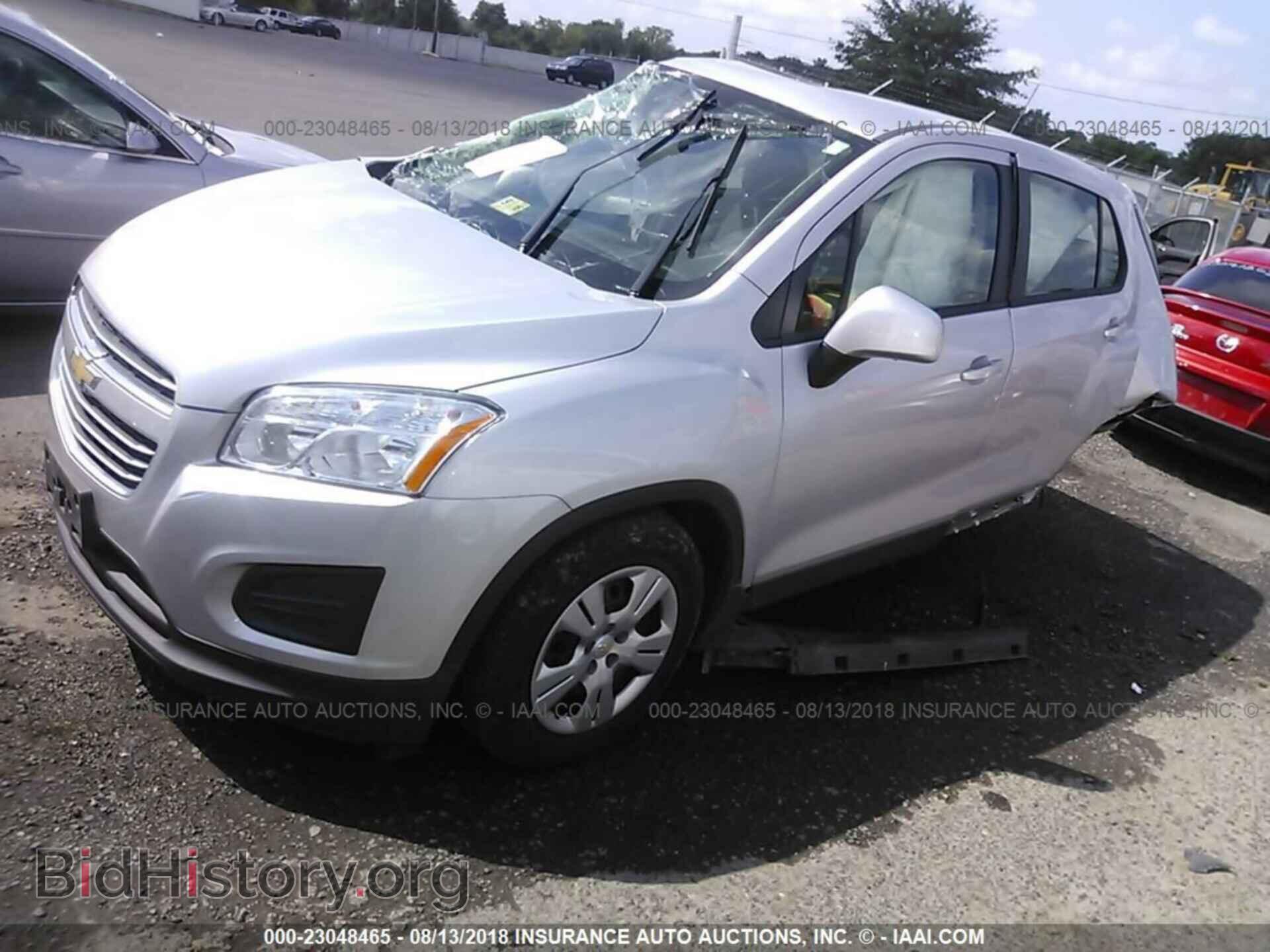 2016 Chevrolet Trax - VIN: KL7CJKSB7GB749796 - Фото 2
